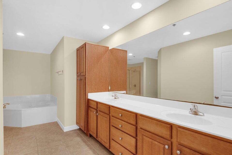 INDIANOLA ON THE WATER - Residential Lease
