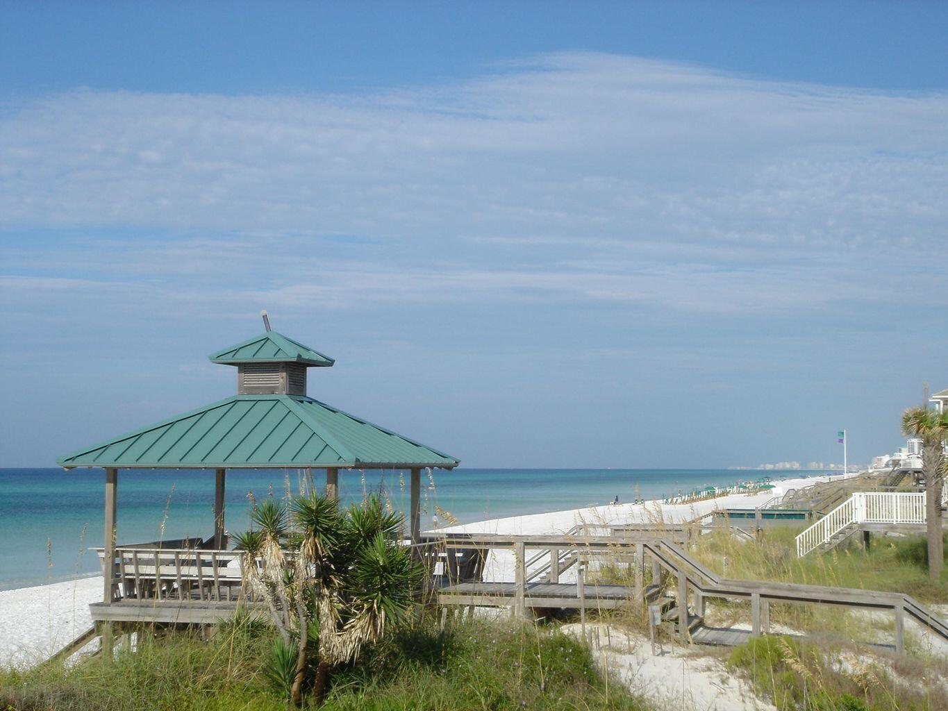 GULF PINES - Land