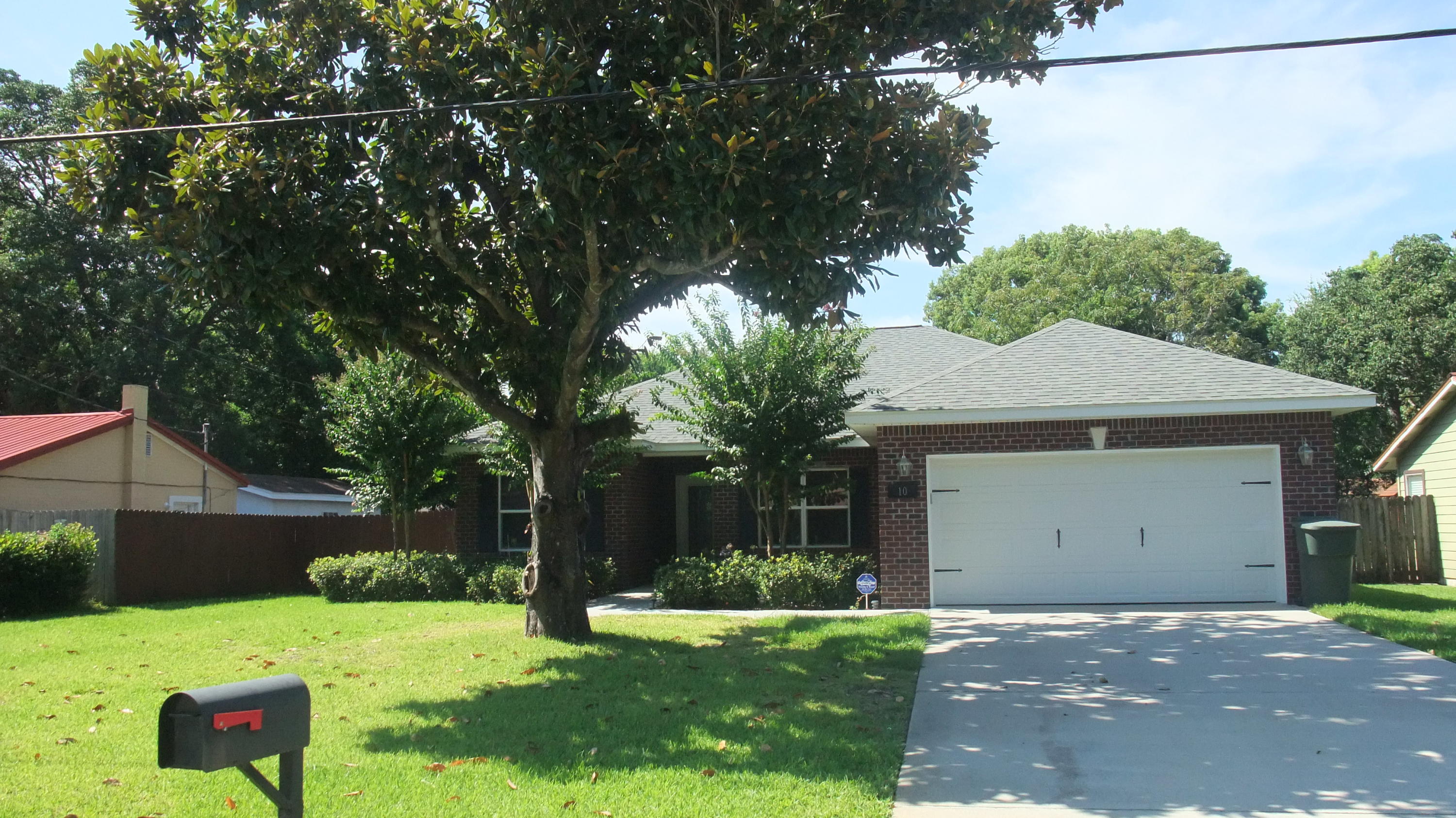 2ND ADDN BEL AIR LOT 19 BLK G - Residential