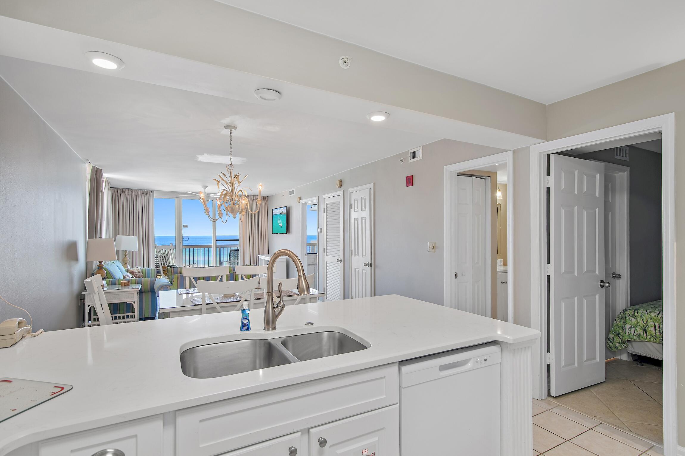 Pelican Beach Resort - Residential