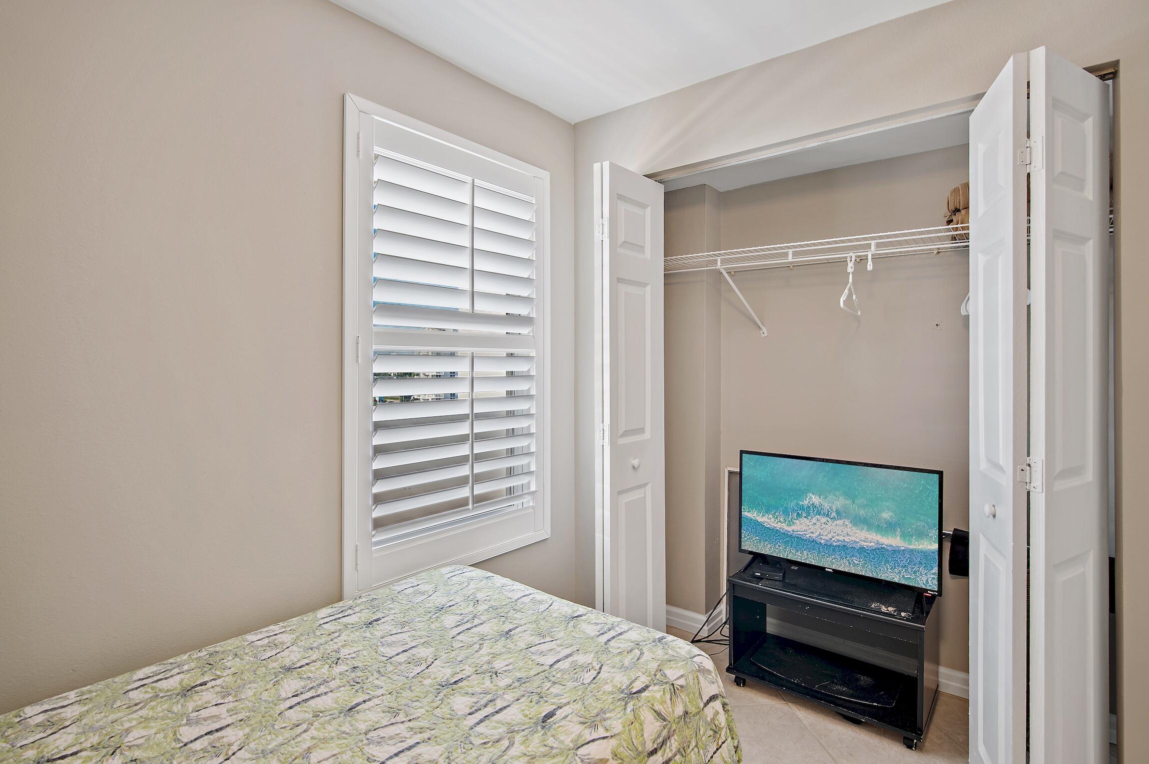 Pelican Beach Resort - Residential