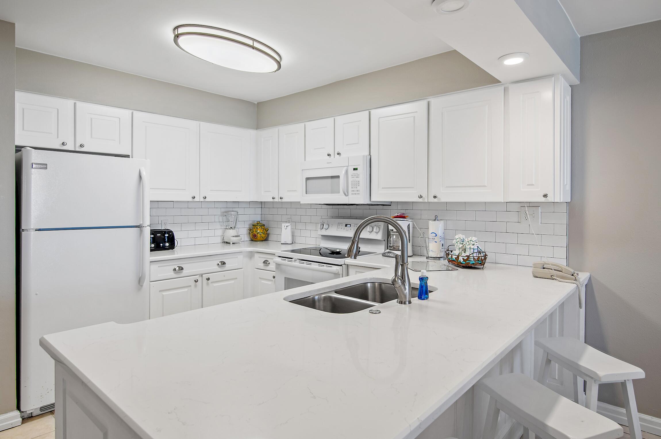 Pelican Beach Resort - Residential