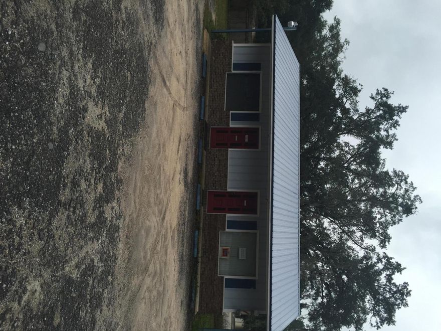 This is a great opportunity to own a commercial space in growing Freeport. This building is separated into 2 units. Use one of the units for yourself and the other unit is currently rented. This is a great place with a newer metal roof and in great shape. Located on Business 331 in the middle of town. Paved parking already in place. Priced to move quickly!