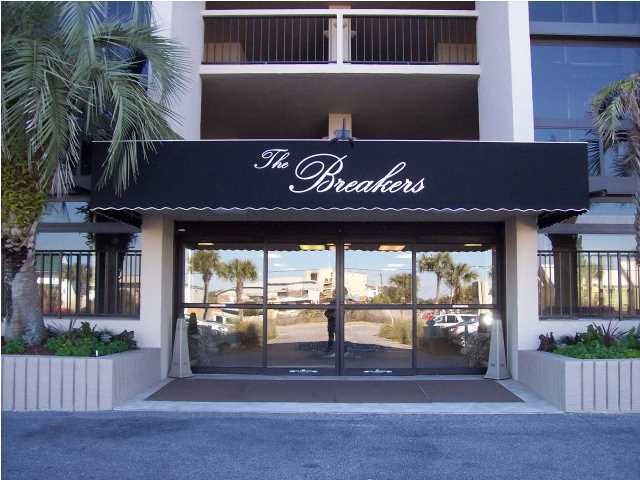 SPECTACULAR GULF FRONT VIEWS FROM THIS END UNIT THAT WILL TAKE YOUR BREATH AWAY!! FANTASTIC OPPORTUNITY TO LIVE YOUR DREAM!! Spacious living room with 15ft plus windows and sliding glass doors that frame in your picturesque views of the Emerald green waters and sugar white beached of the Gulf of Mexico. Waterfront master bedroom with a sitting area and private access to the balcony. Well-designed kitchen that opens into the living room, lots of beautiful granite counter space, upgraded appliances, pantry and a large breakfast bar with designer lighting. Dining area has plenty of room for any size dinner party. Inside full size washer/dryer. Two additional bedrooms both with there own baths. One of the bathrooms has access to the hall from the living area for your convenience.