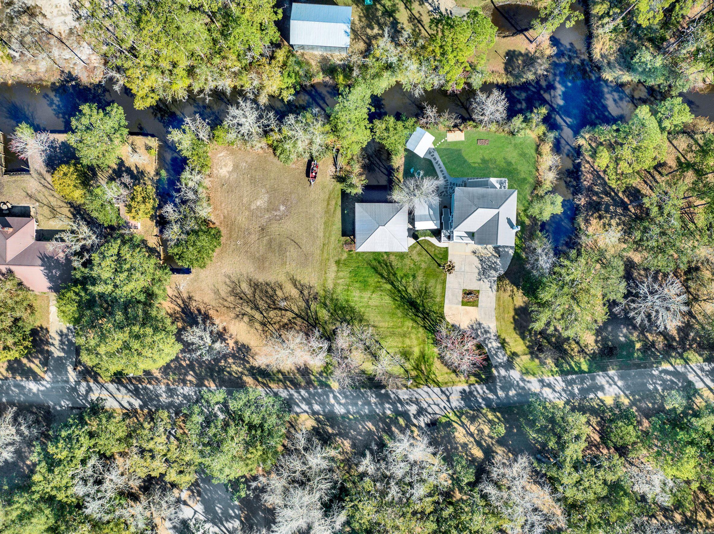 PITTS BAY SHORE - Residential