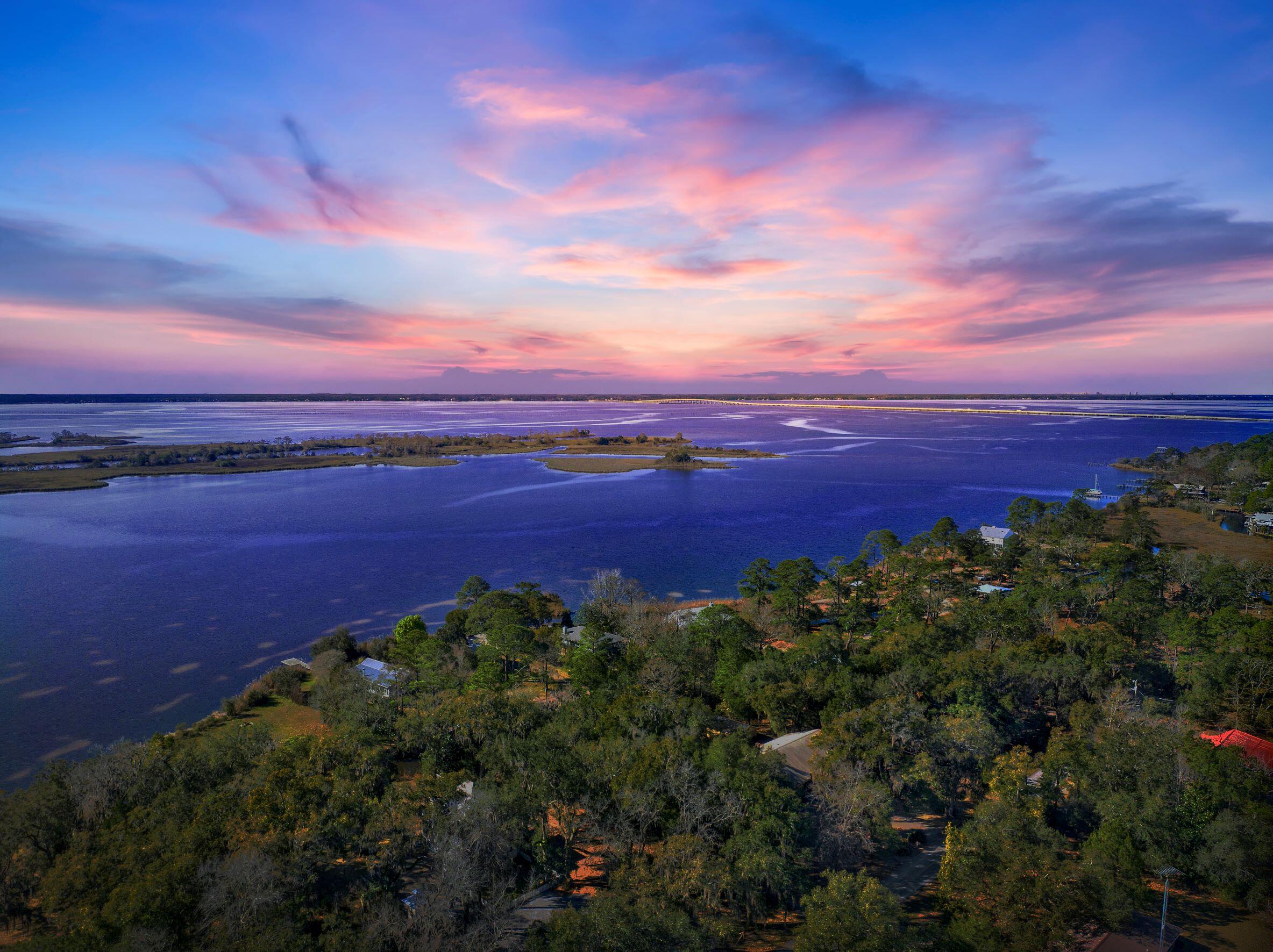 PITTS BAY SHORE - Residential