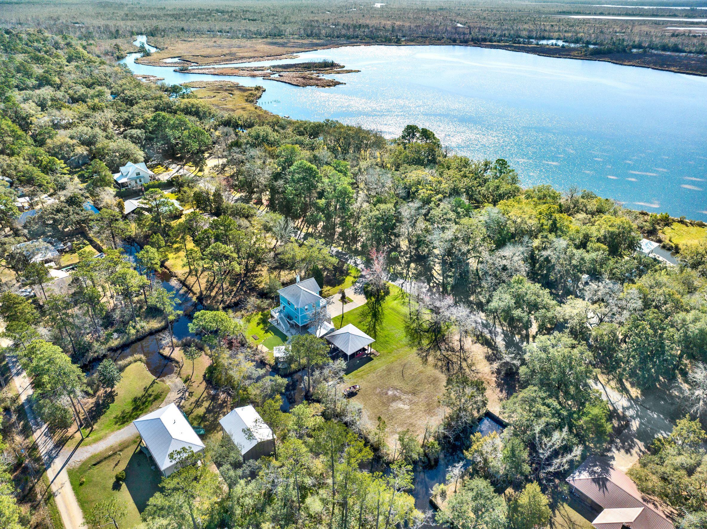 PITTS BAY SHORE - Residential