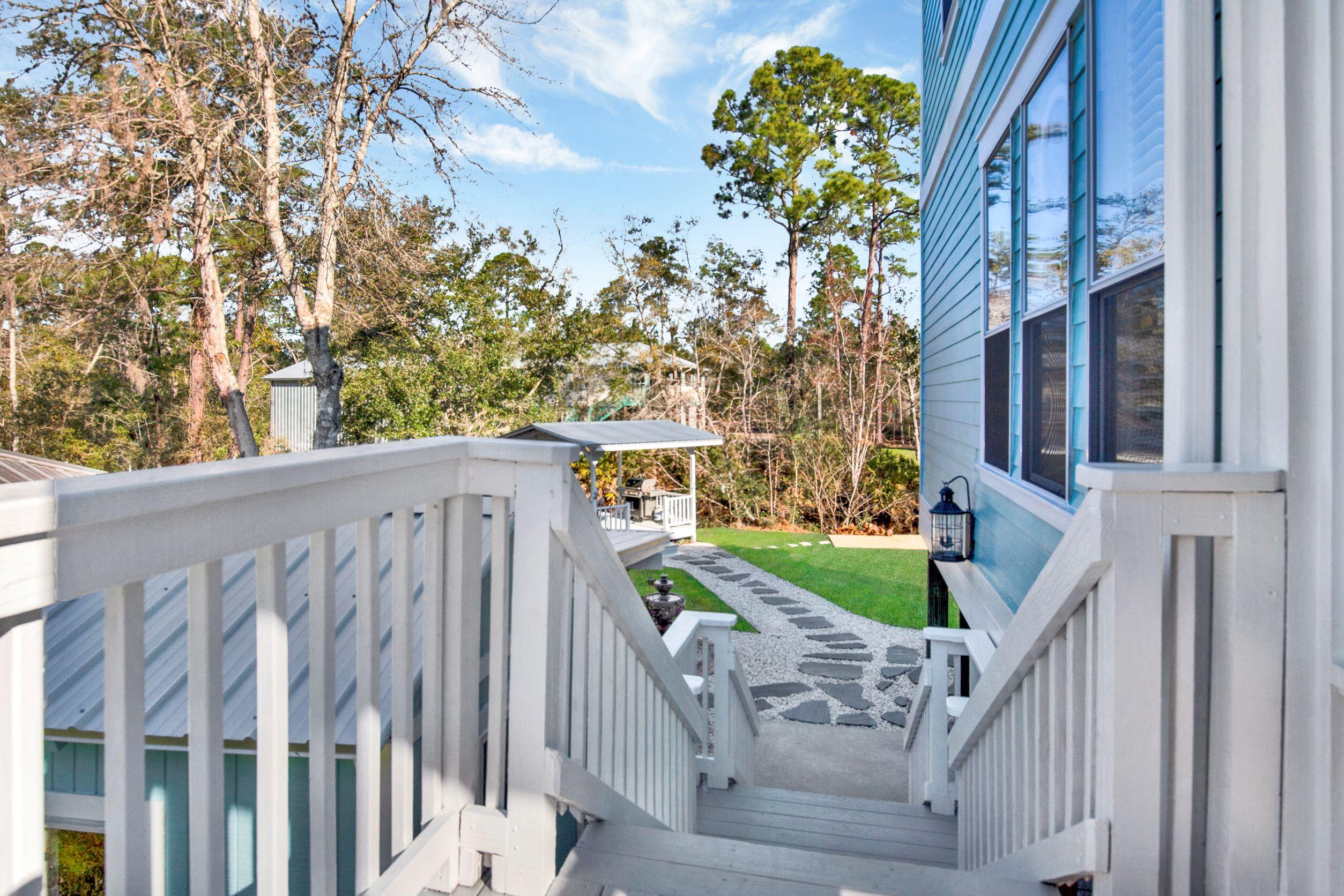 PITTS BAY SHORE - Residential