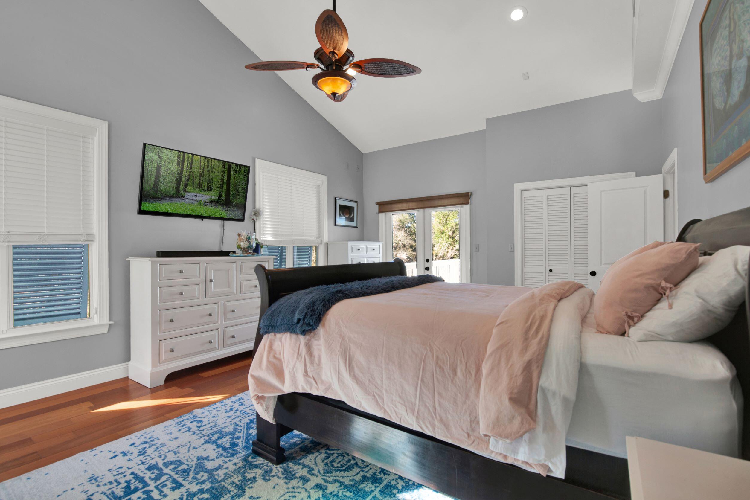 PITTS BAY SHORE - Residential