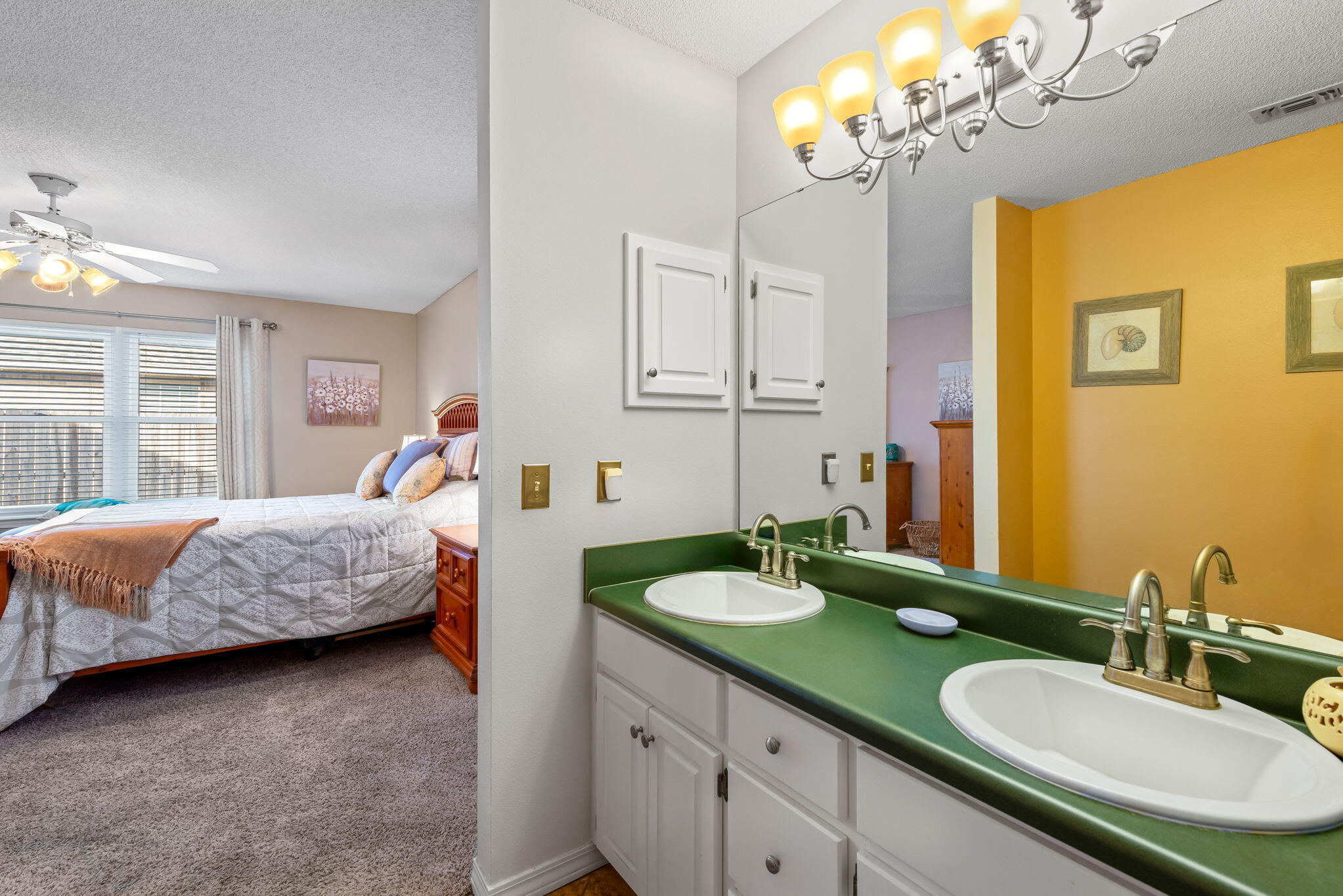 IVALEA GARDENS - Residential