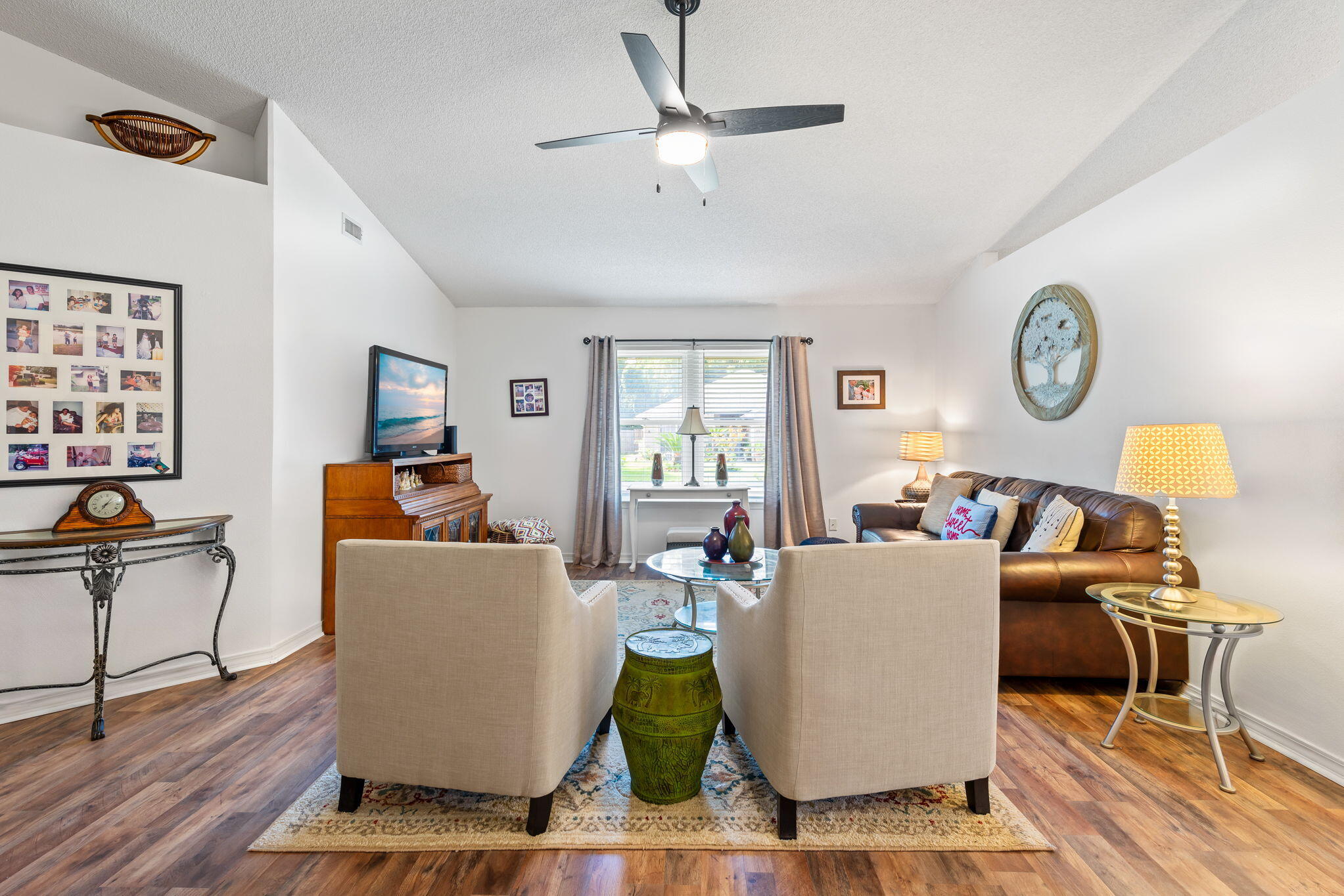 IVALEA GARDENS - Residential