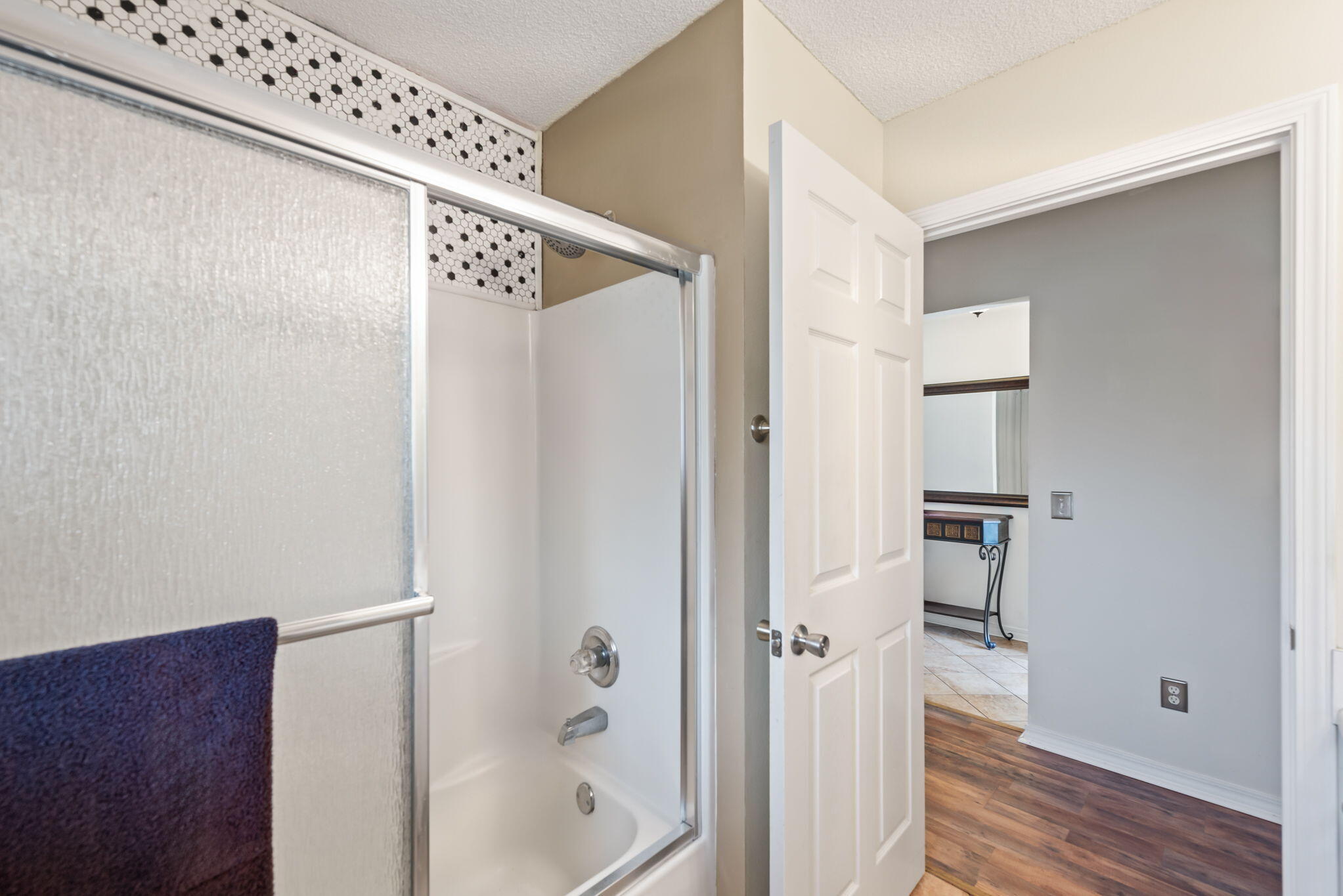 IVALEA GARDENS - Residential