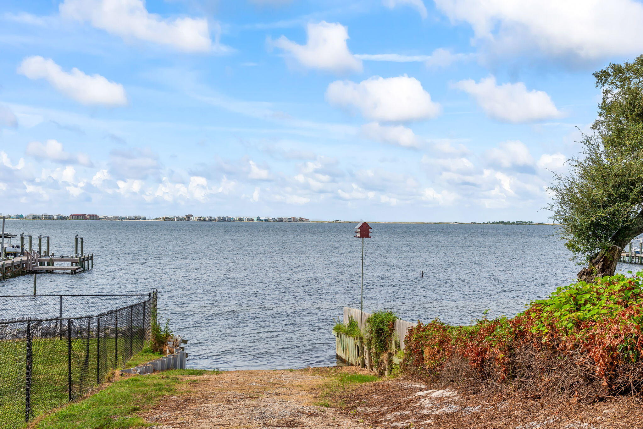 IVALEA GARDENS - Residential