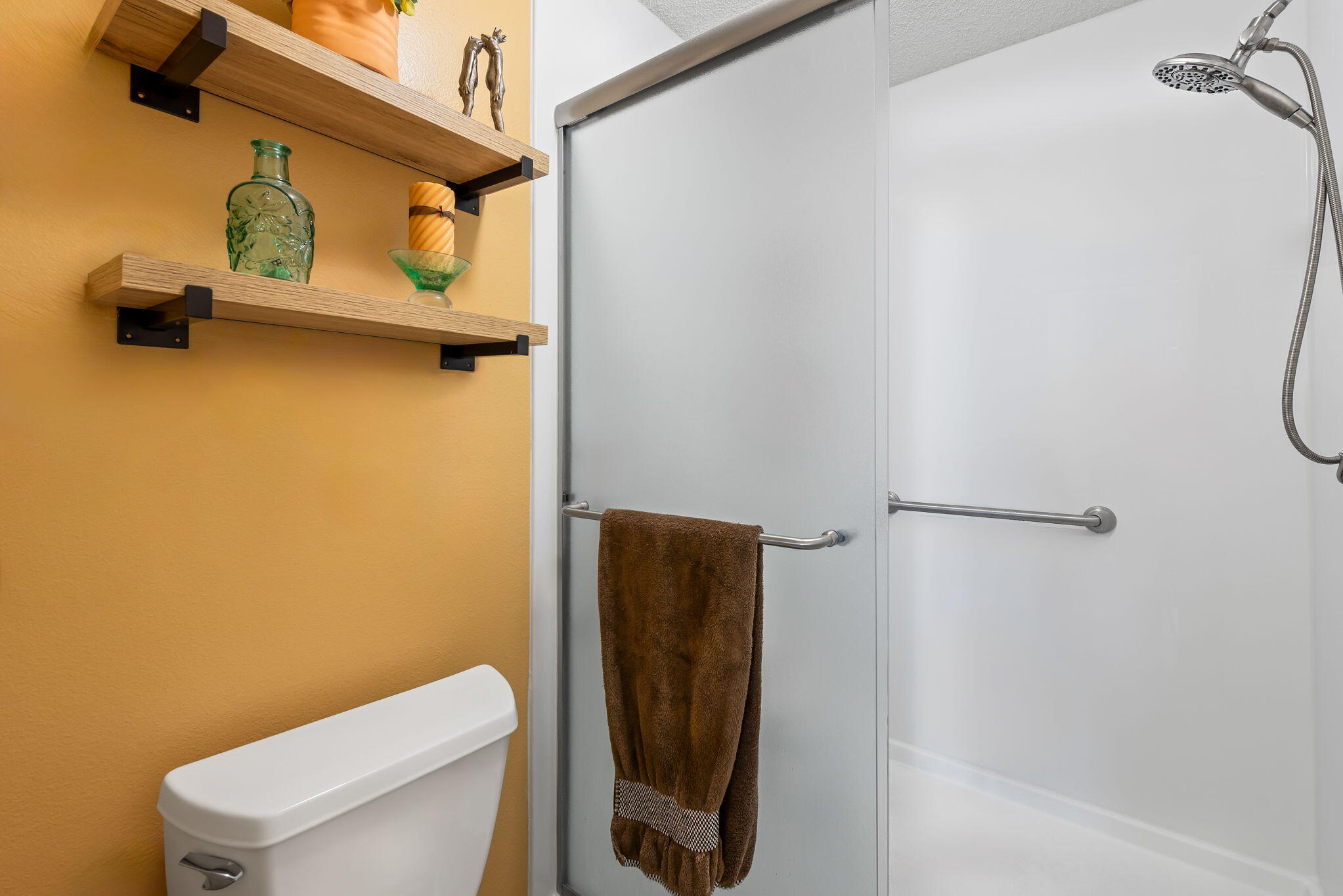 IVALEA GARDENS - Residential