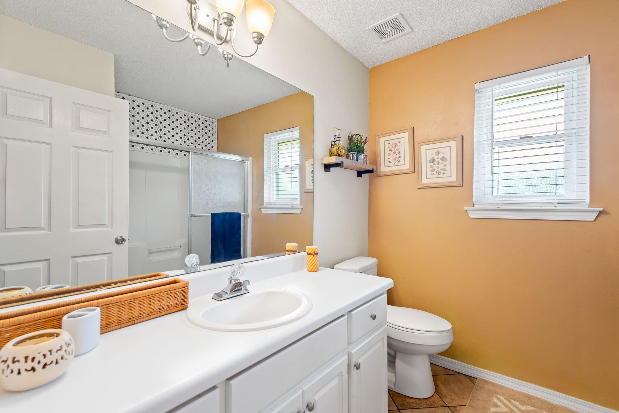 IVALEA GARDENS - Residential