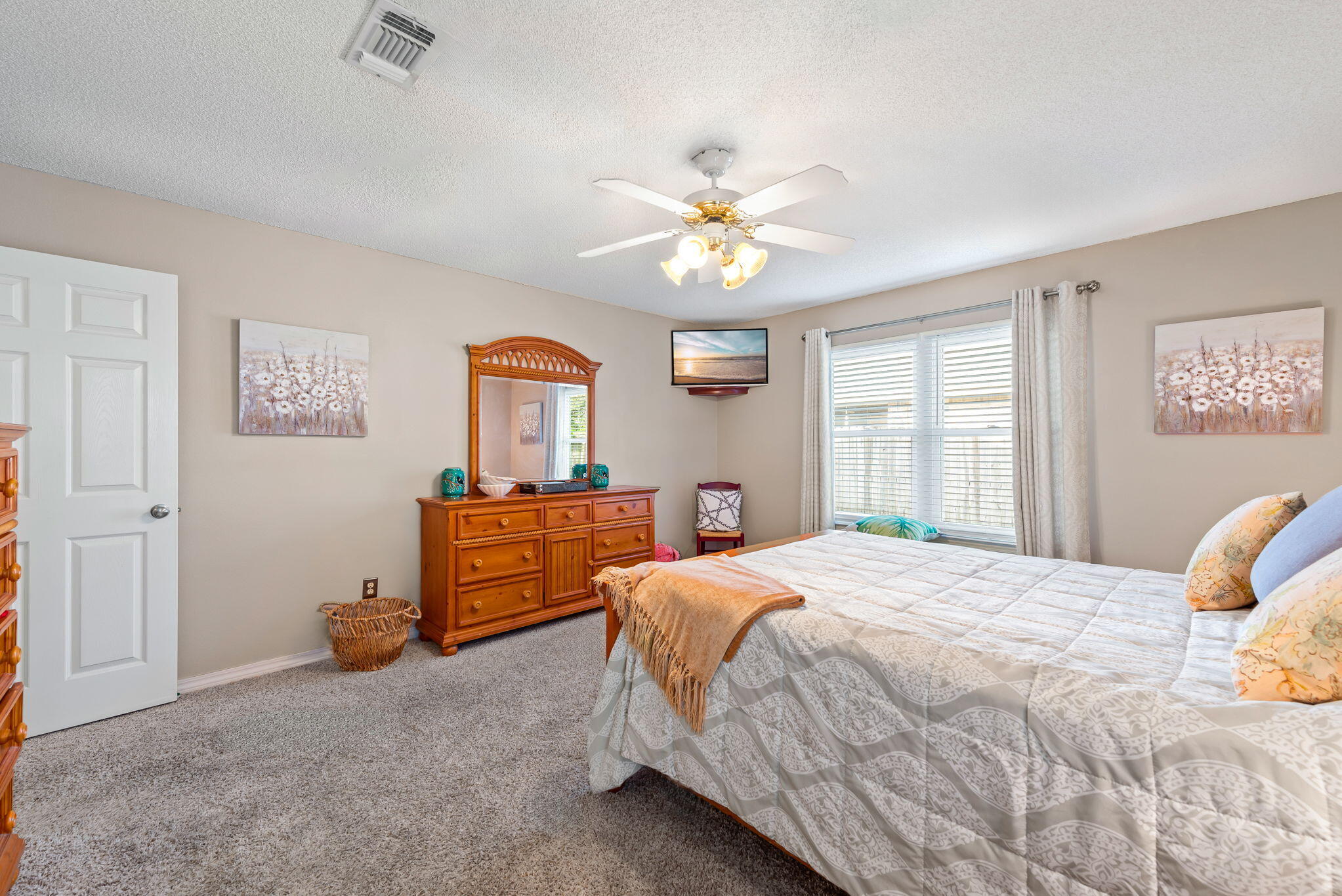 IVALEA GARDENS - Residential