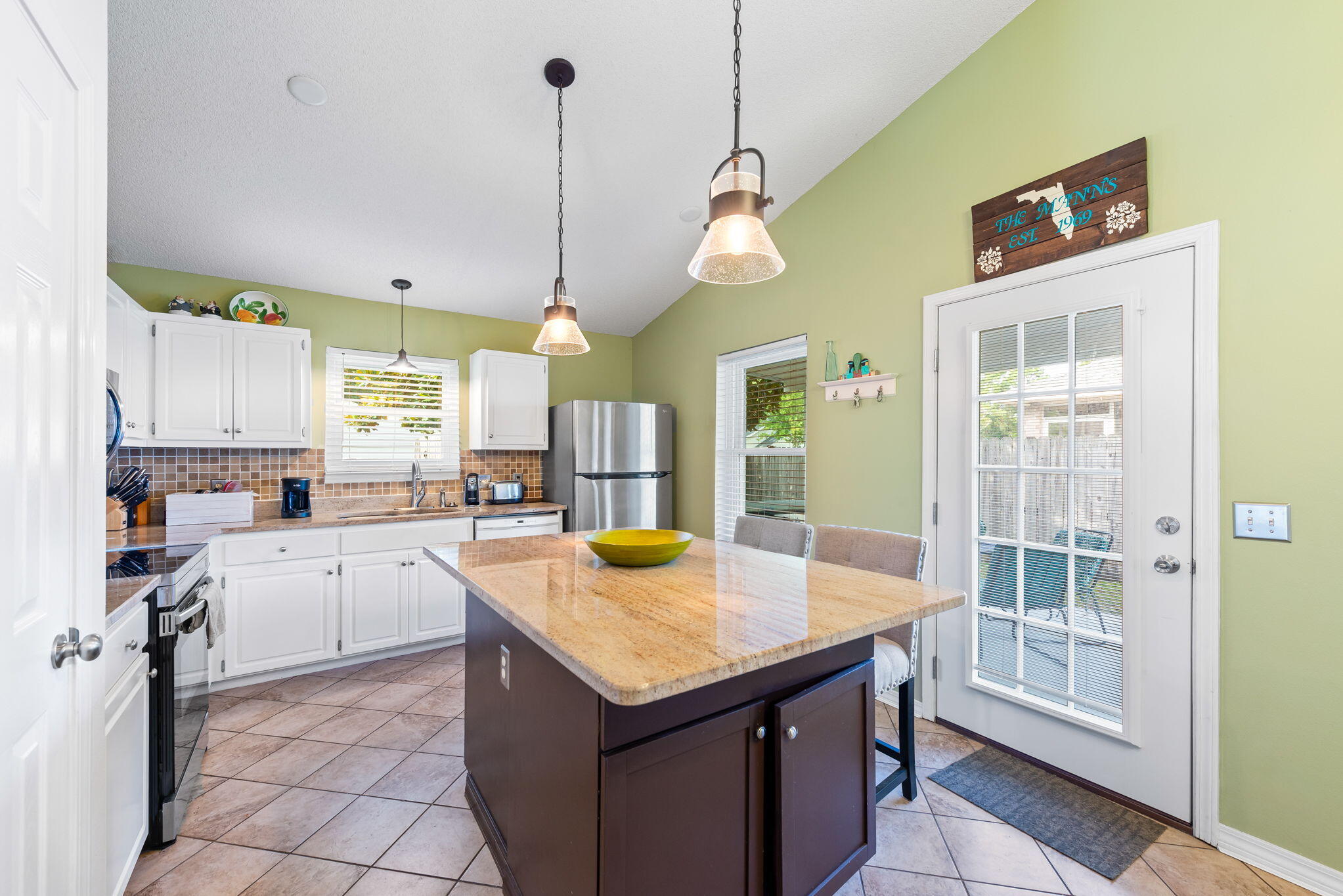 IVALEA GARDENS - Residential