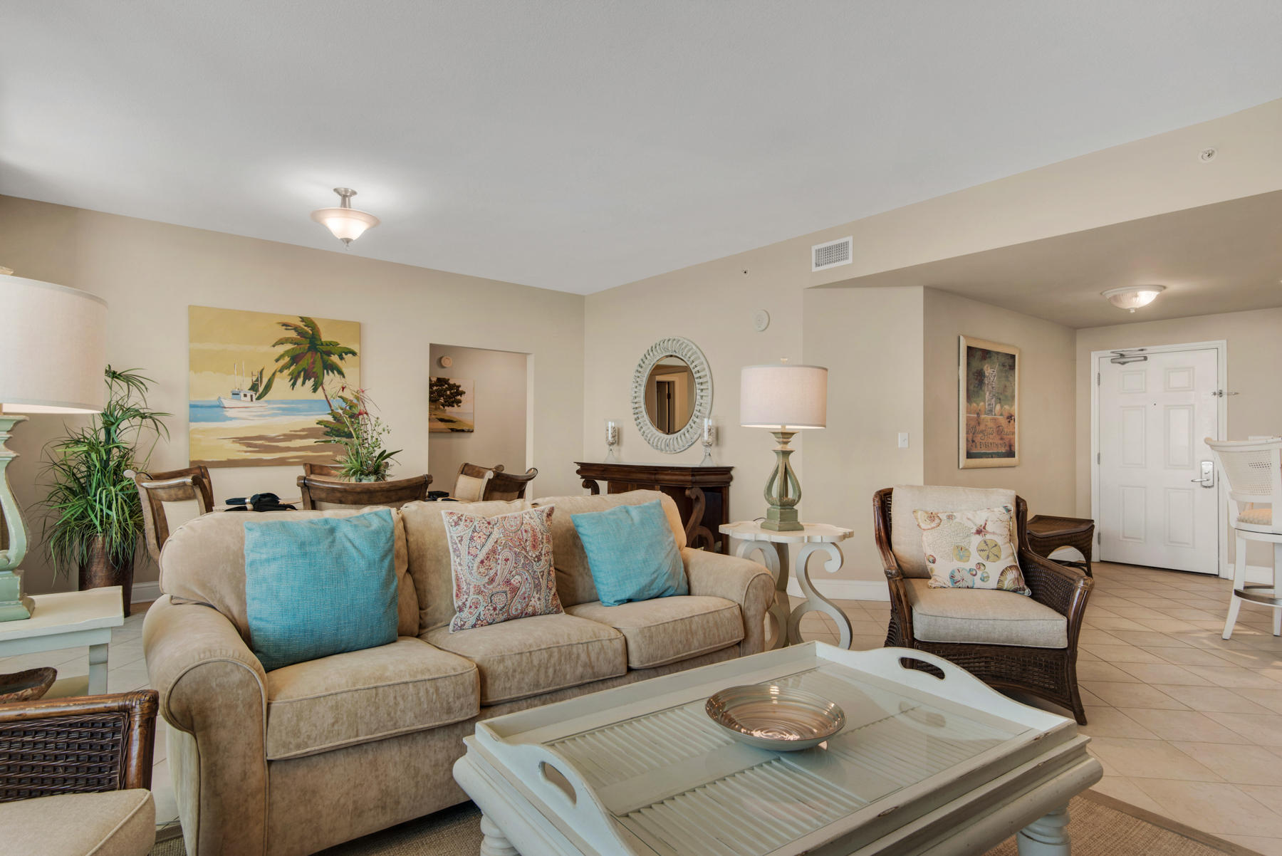 AQUA BEACHSIDE RESORT - Residential