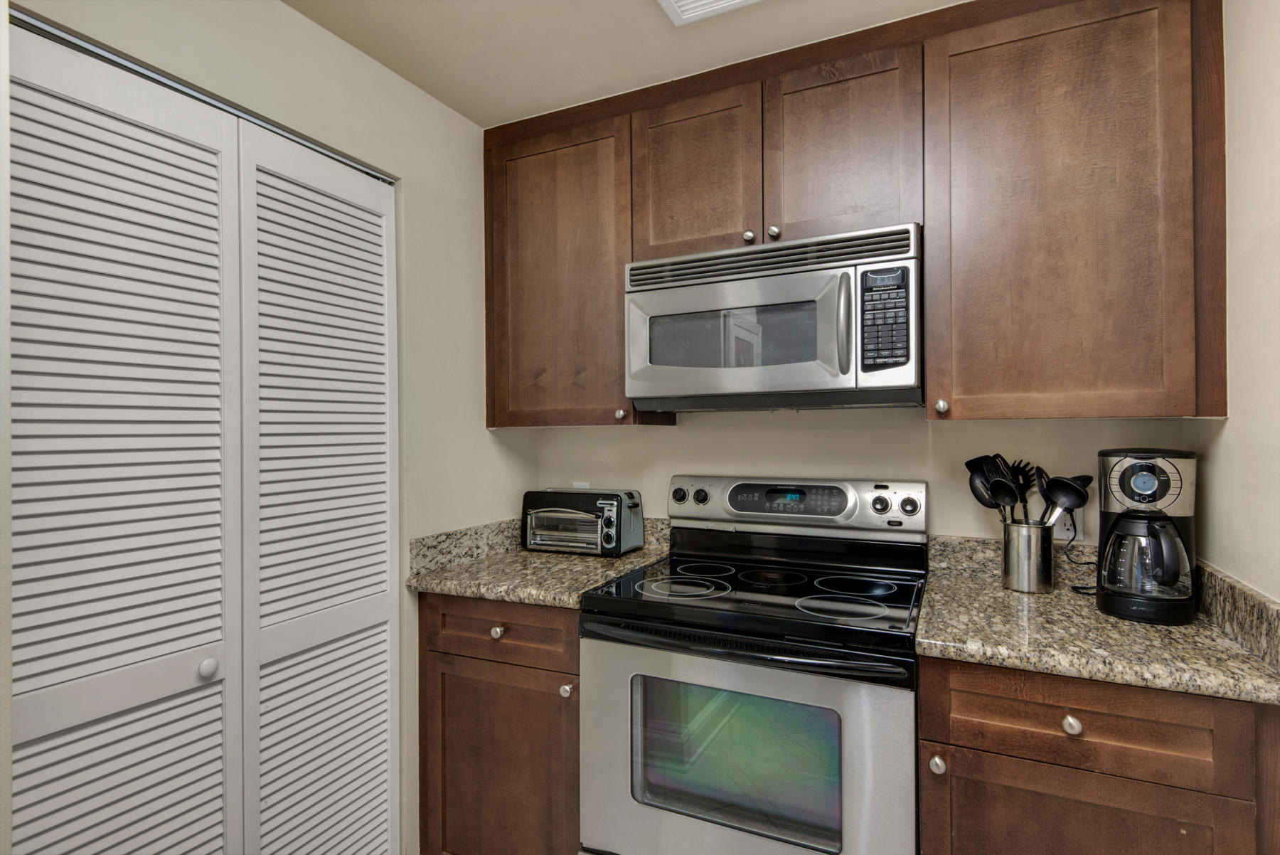 AQUA BEACHSIDE RESORT - Residential