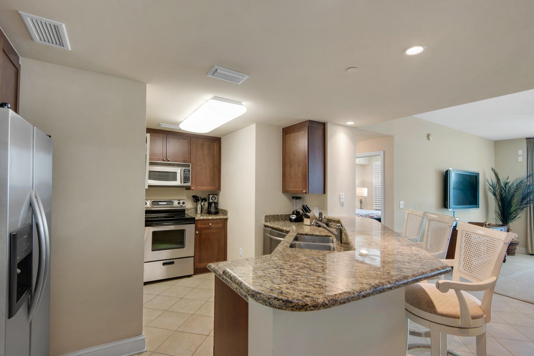 AQUA BEACHSIDE RESORT - Residential