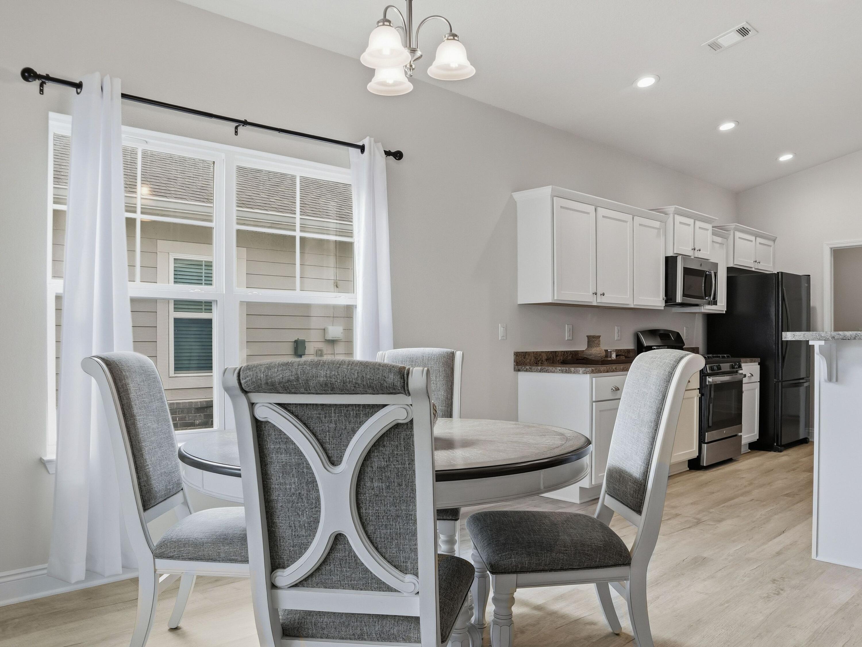 LAFAYETTE CREEK LANDING - Residential