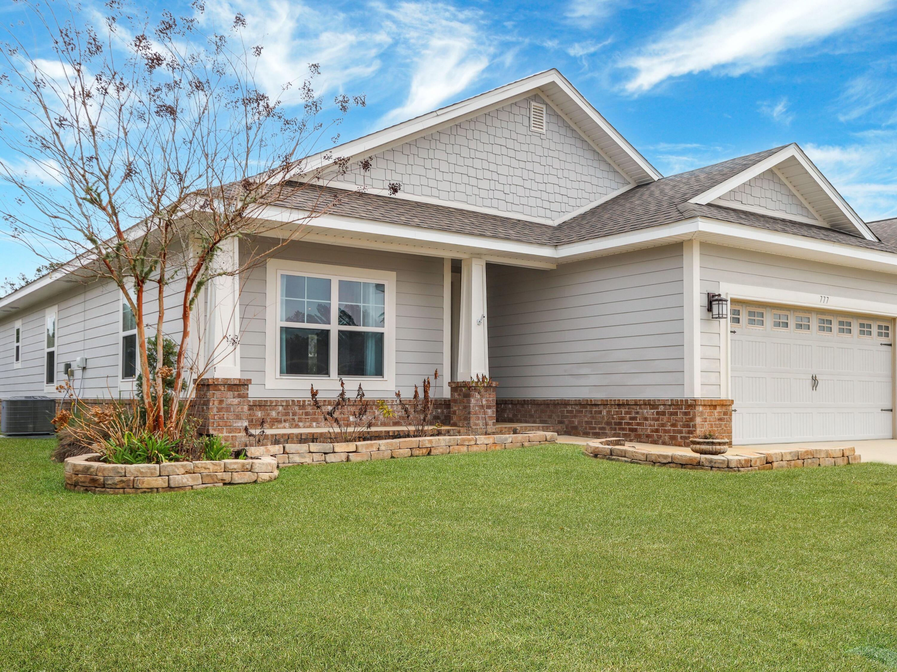 LAFAYETTE CREEK LANDING - Residential