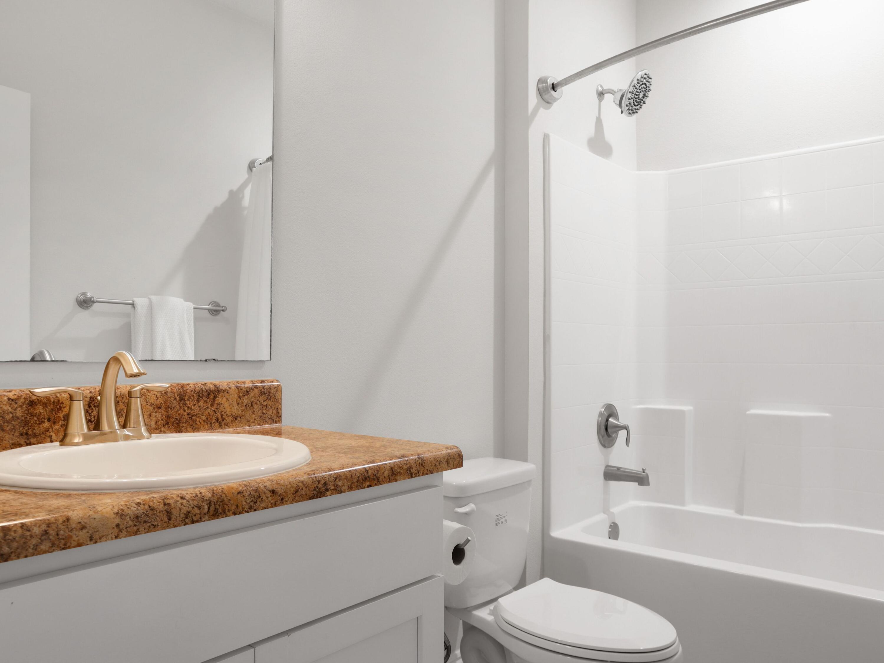 LAFAYETTE CREEK LANDING - Residential