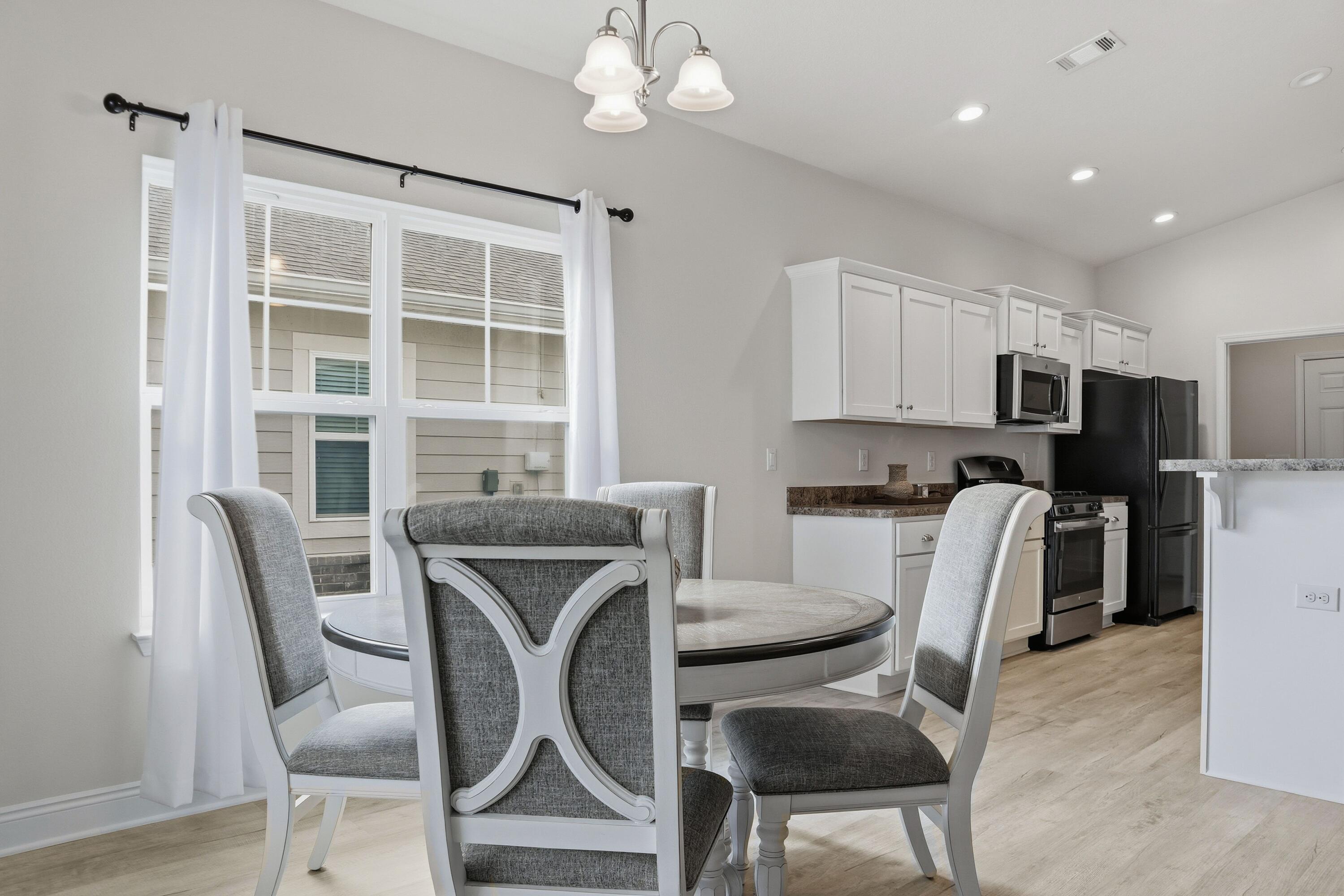 LAFAYETTE CREEK LANDING - Residential