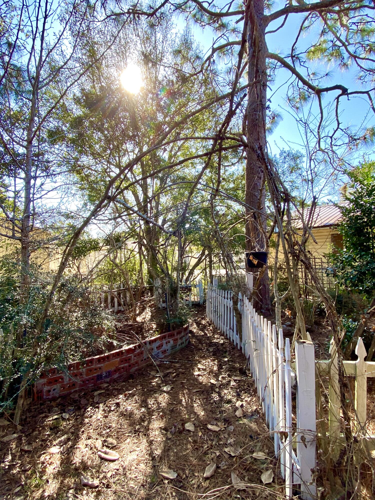 LAKEWOOD 1ST ADDN - Residential