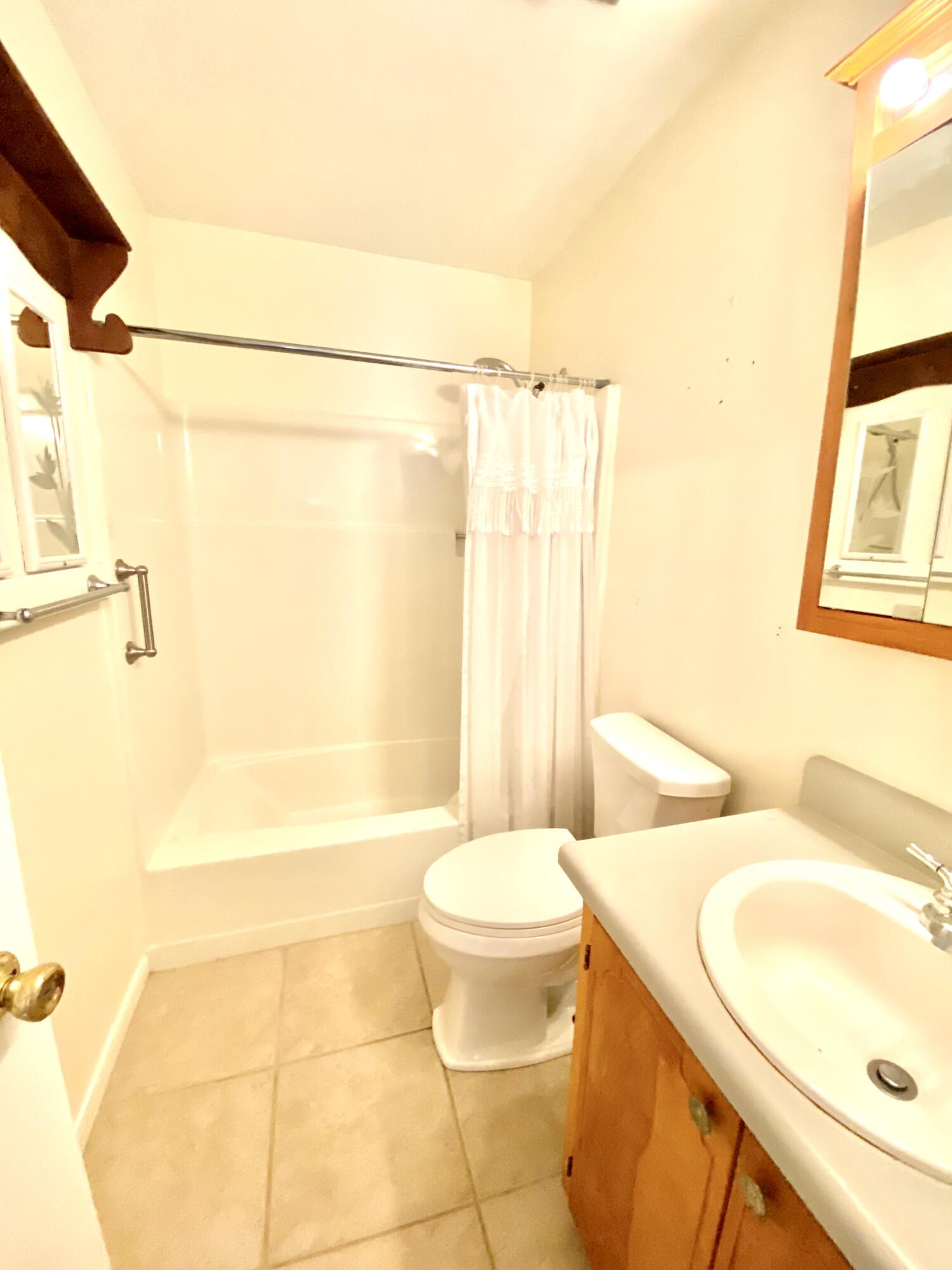 LAKEWOOD 1ST ADDN - Residential