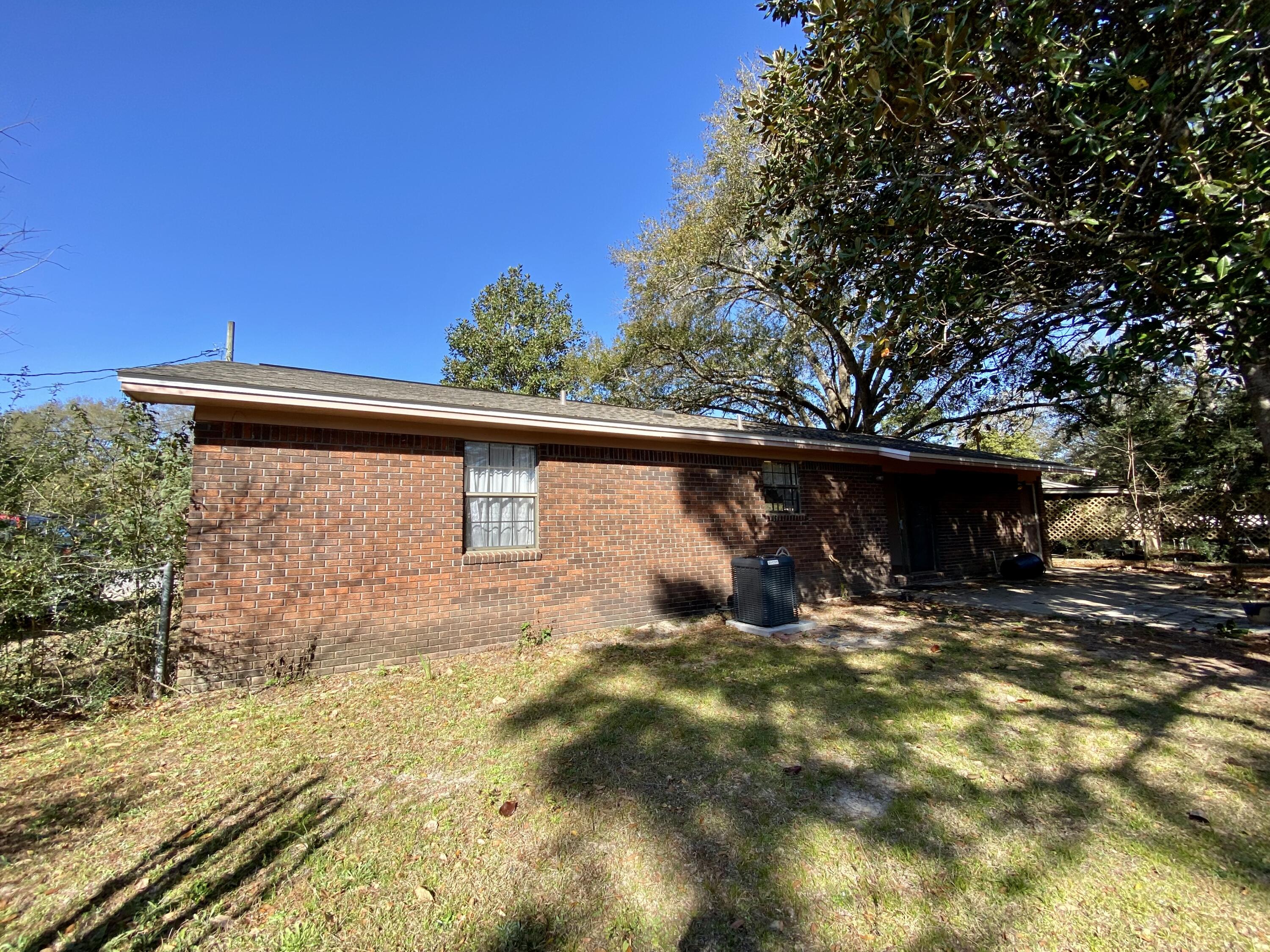 LAKEWOOD 1ST ADDN - Residential