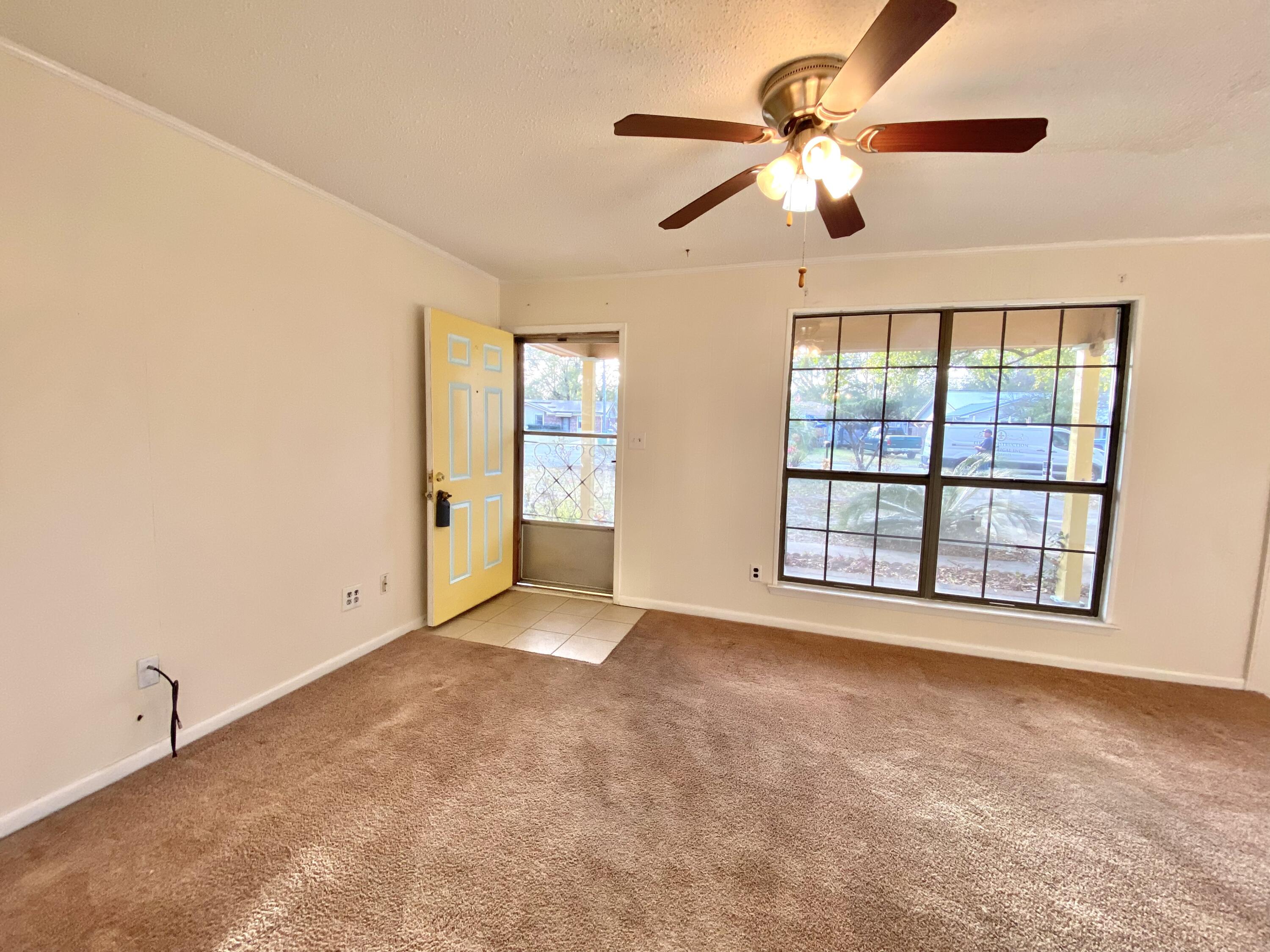 LAKEWOOD 1ST ADDN - Residential