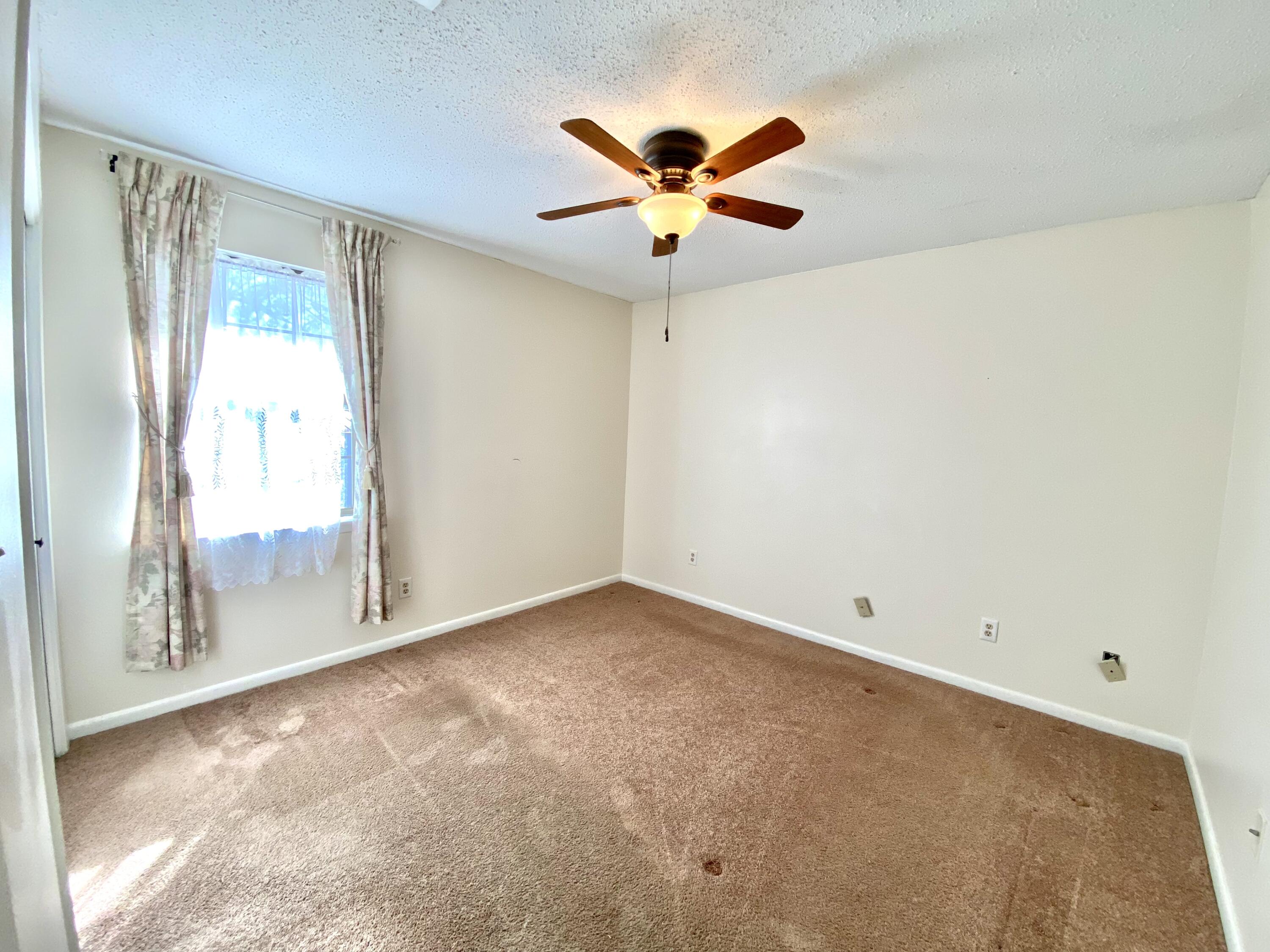 LAKEWOOD 1ST ADDN - Residential