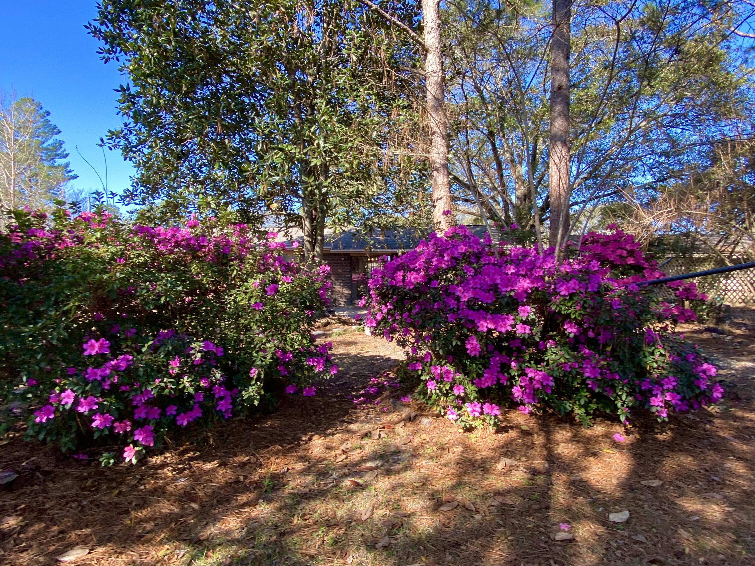 LAKEWOOD 1ST ADDN - Residential