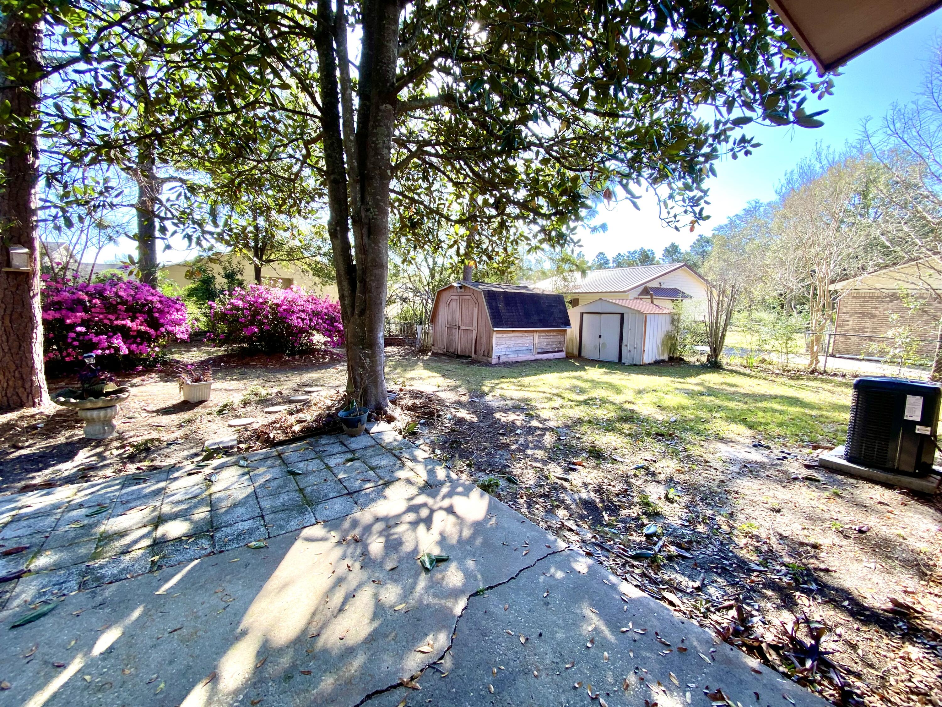 LAKEWOOD 1ST ADDN - Residential