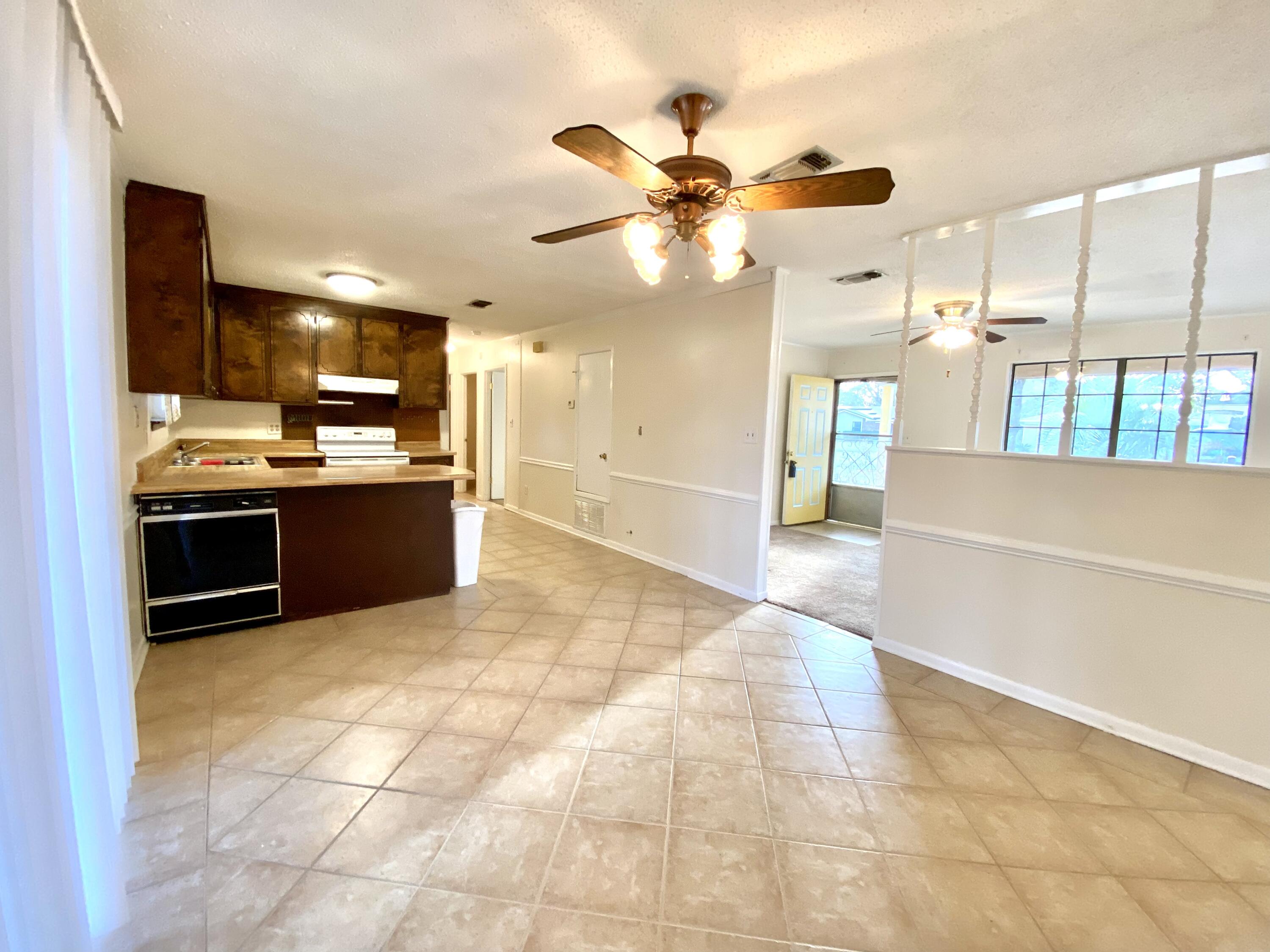 LAKEWOOD 1ST ADDN - Residential