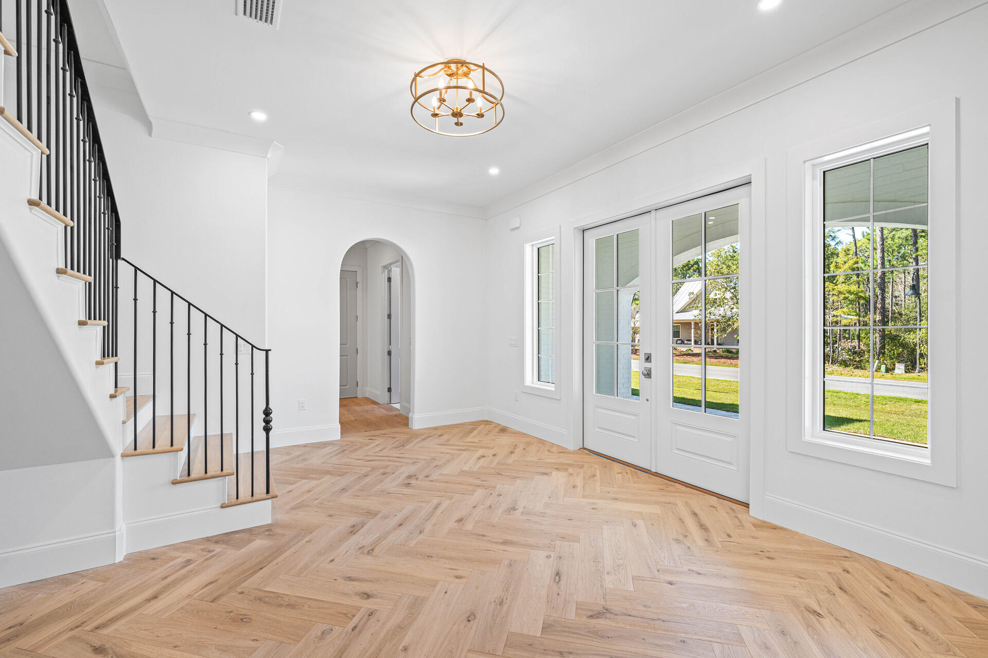 SECLUSION BAY - Residential