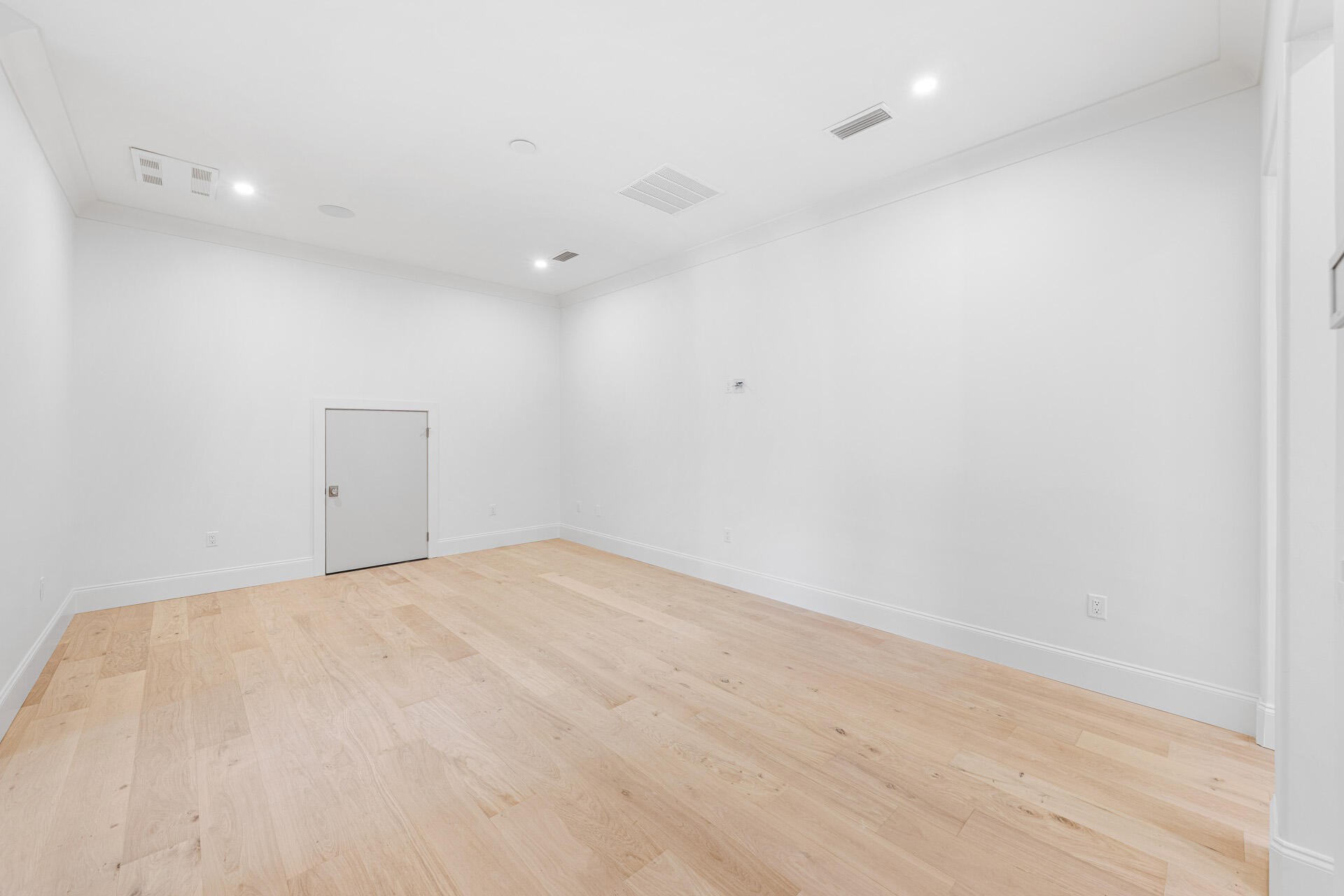 SECLUSION BAY - Residential