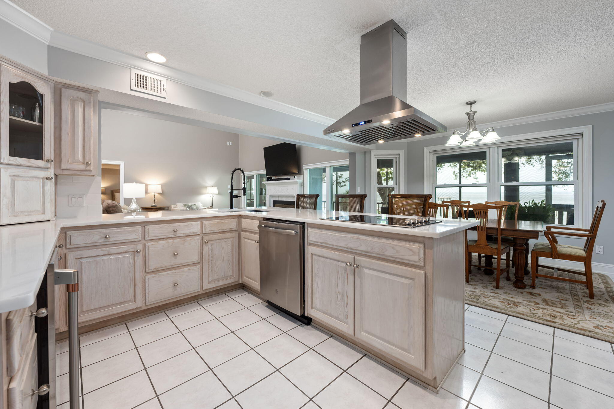 Bay Point Retreat - Residential