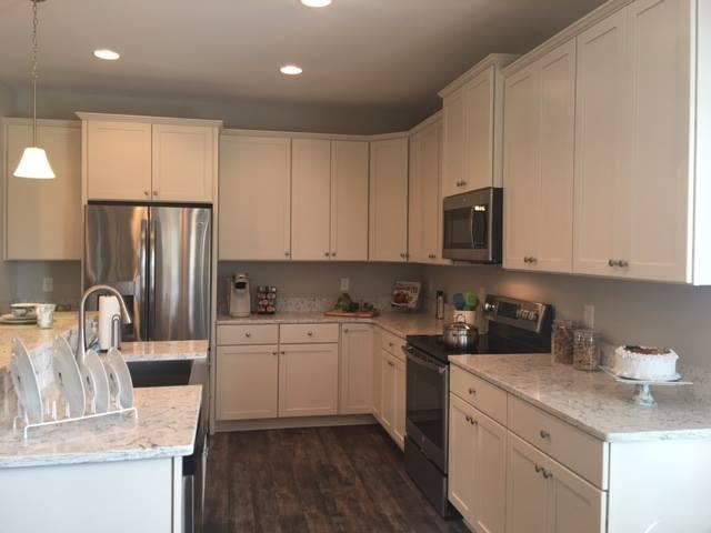 HERITAGE OAKS Hwy 87 - Residential