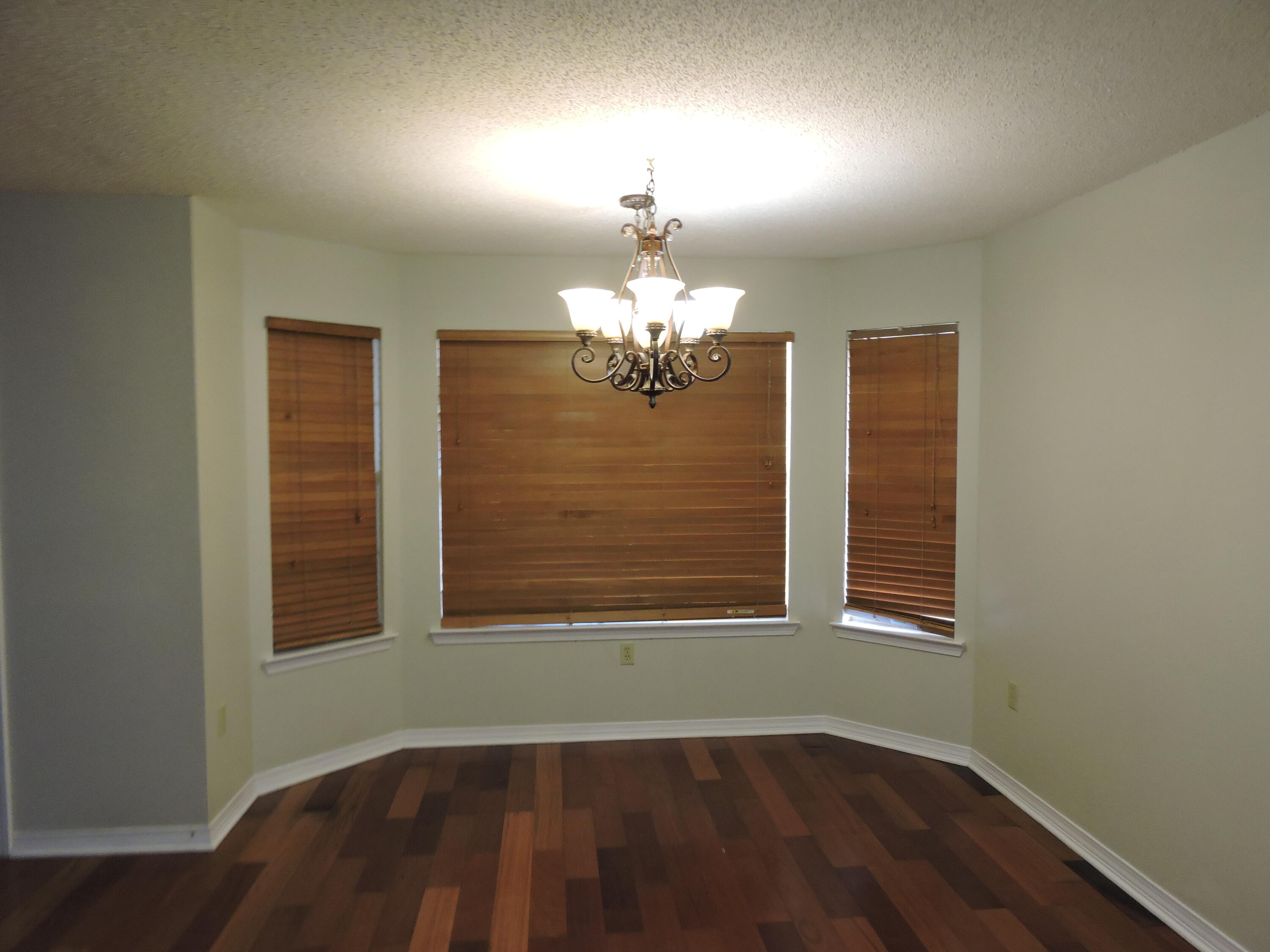 DOGWOOD ESTATES - Residential Lease