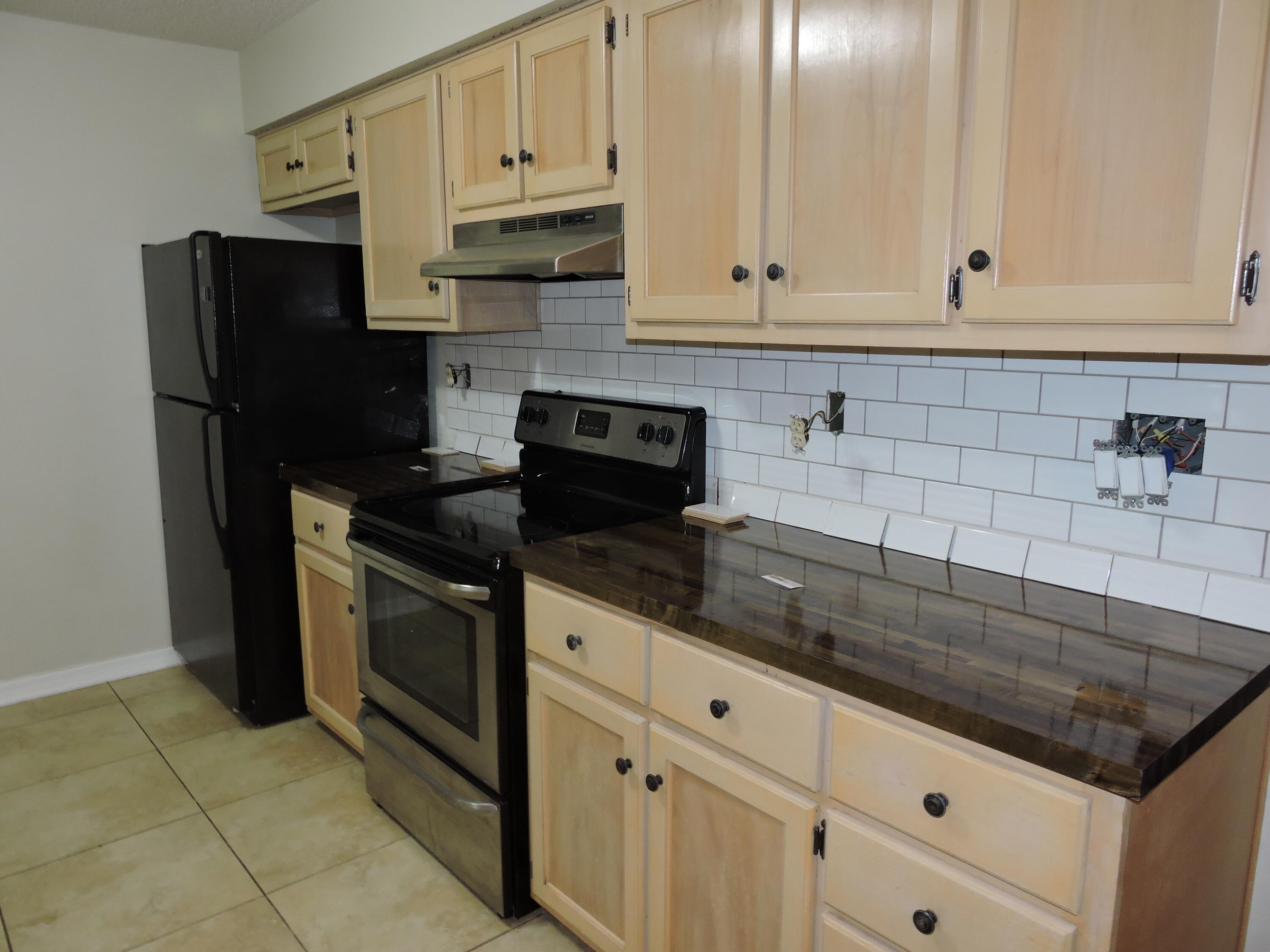 DOGWOOD ESTATES - Residential Lease