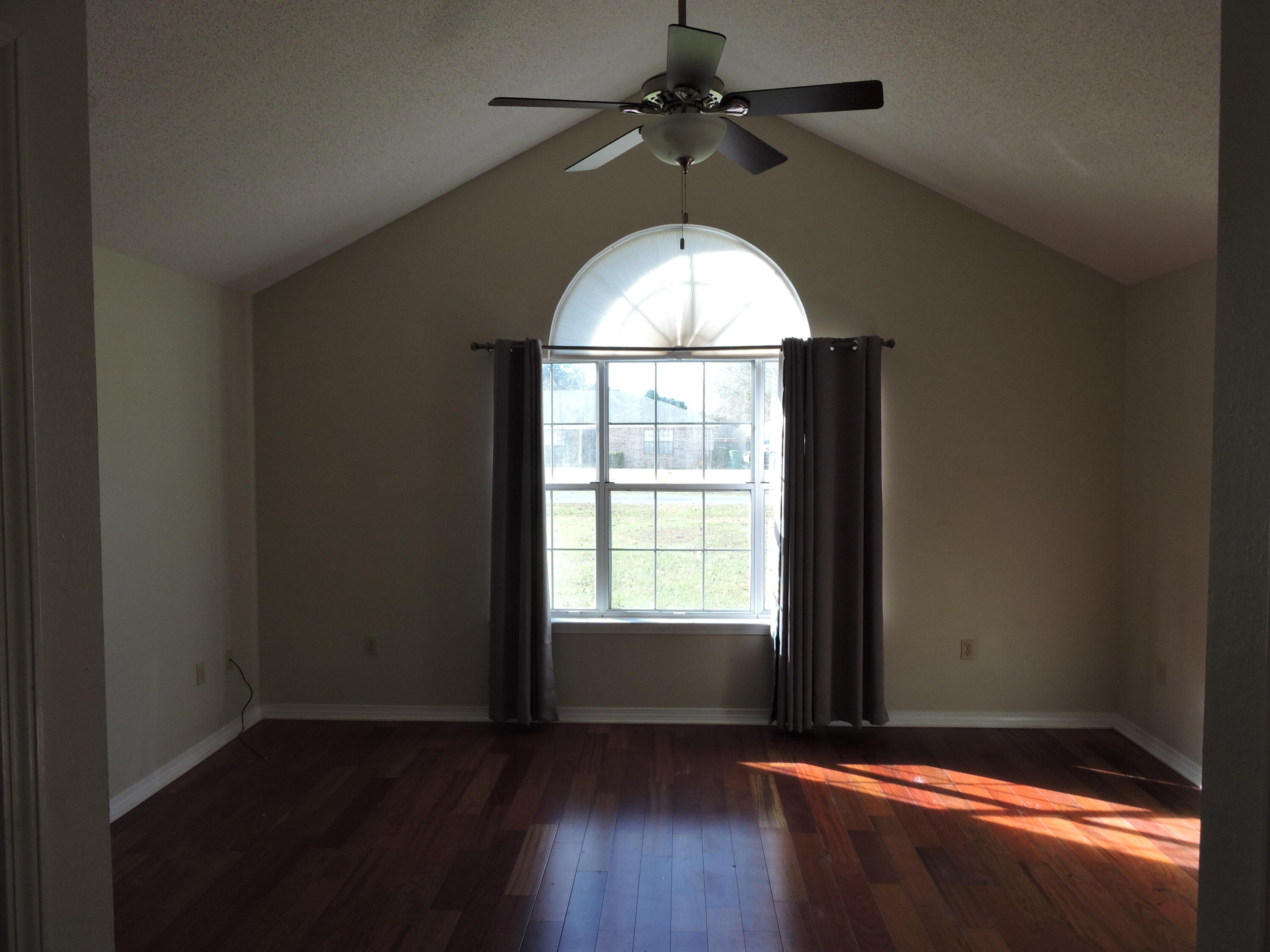 DOGWOOD ESTATES - Residential Lease