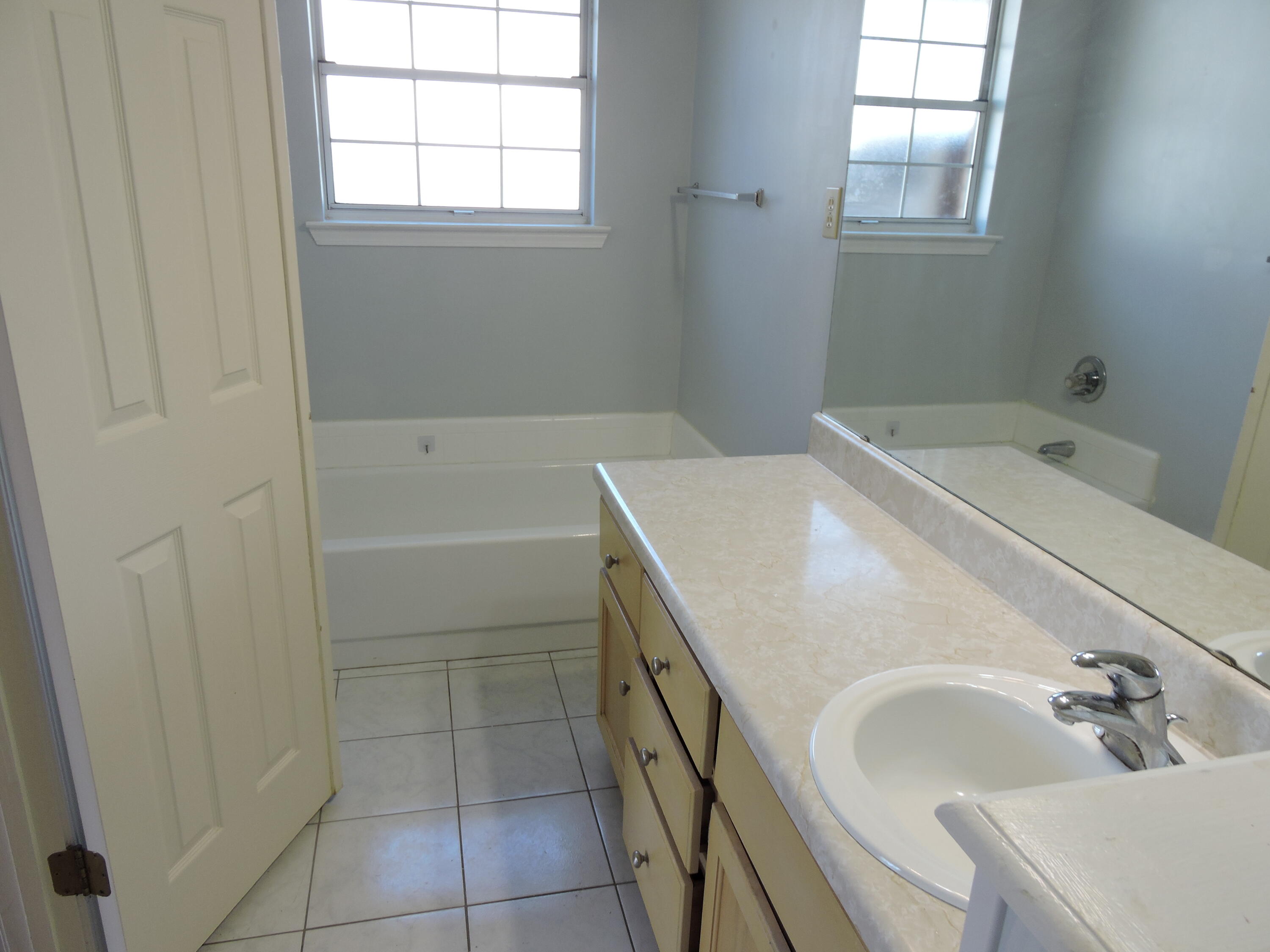 DOGWOOD ESTATES - Residential Lease