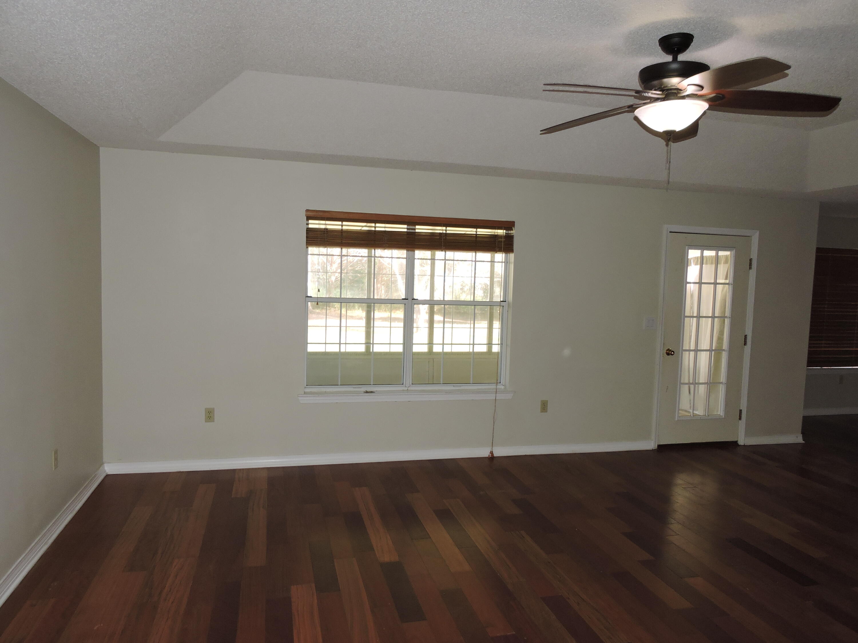 DOGWOOD ESTATES - Residential Lease