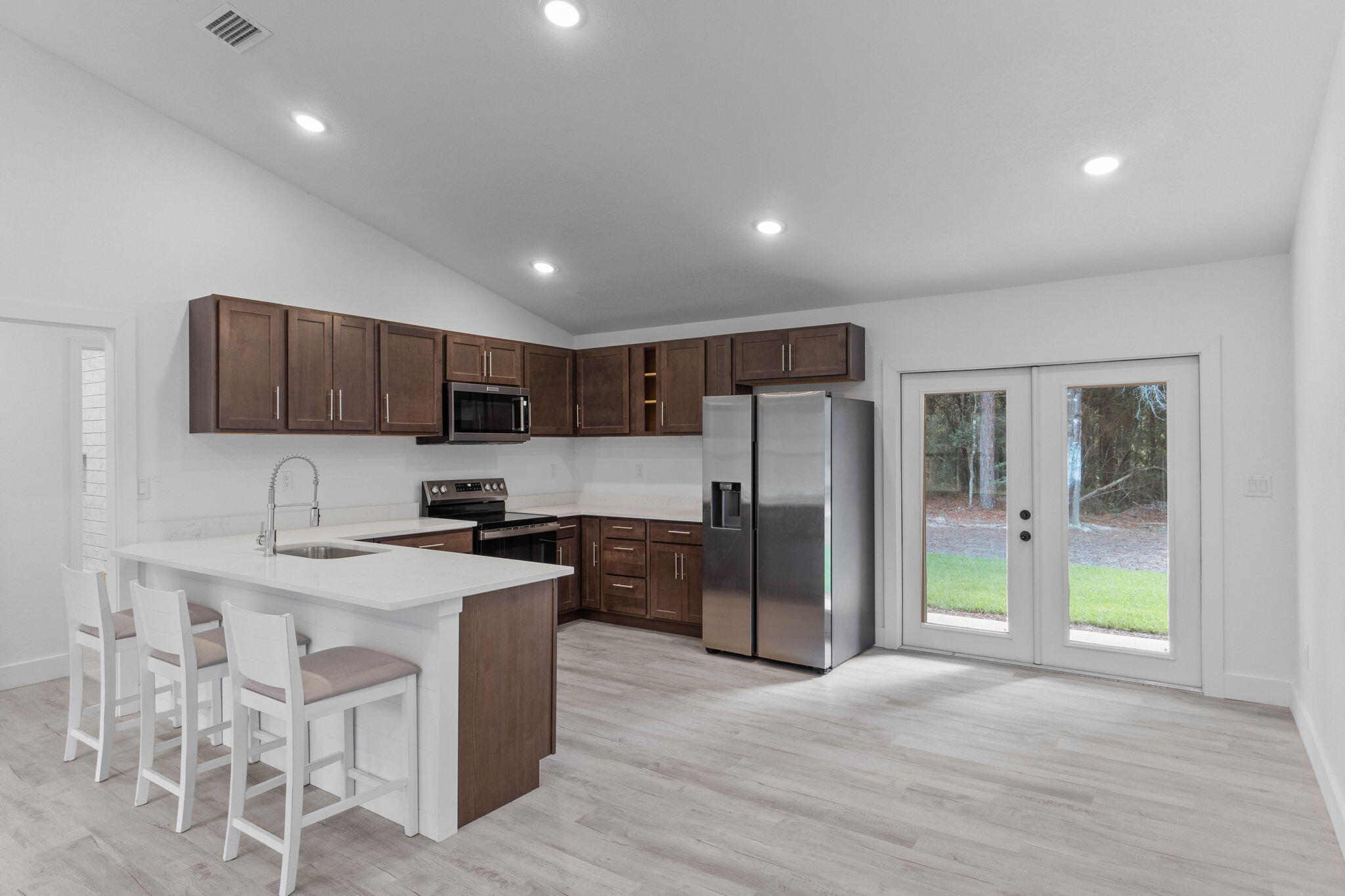 IMPERIAL LAKES 2 - Residential