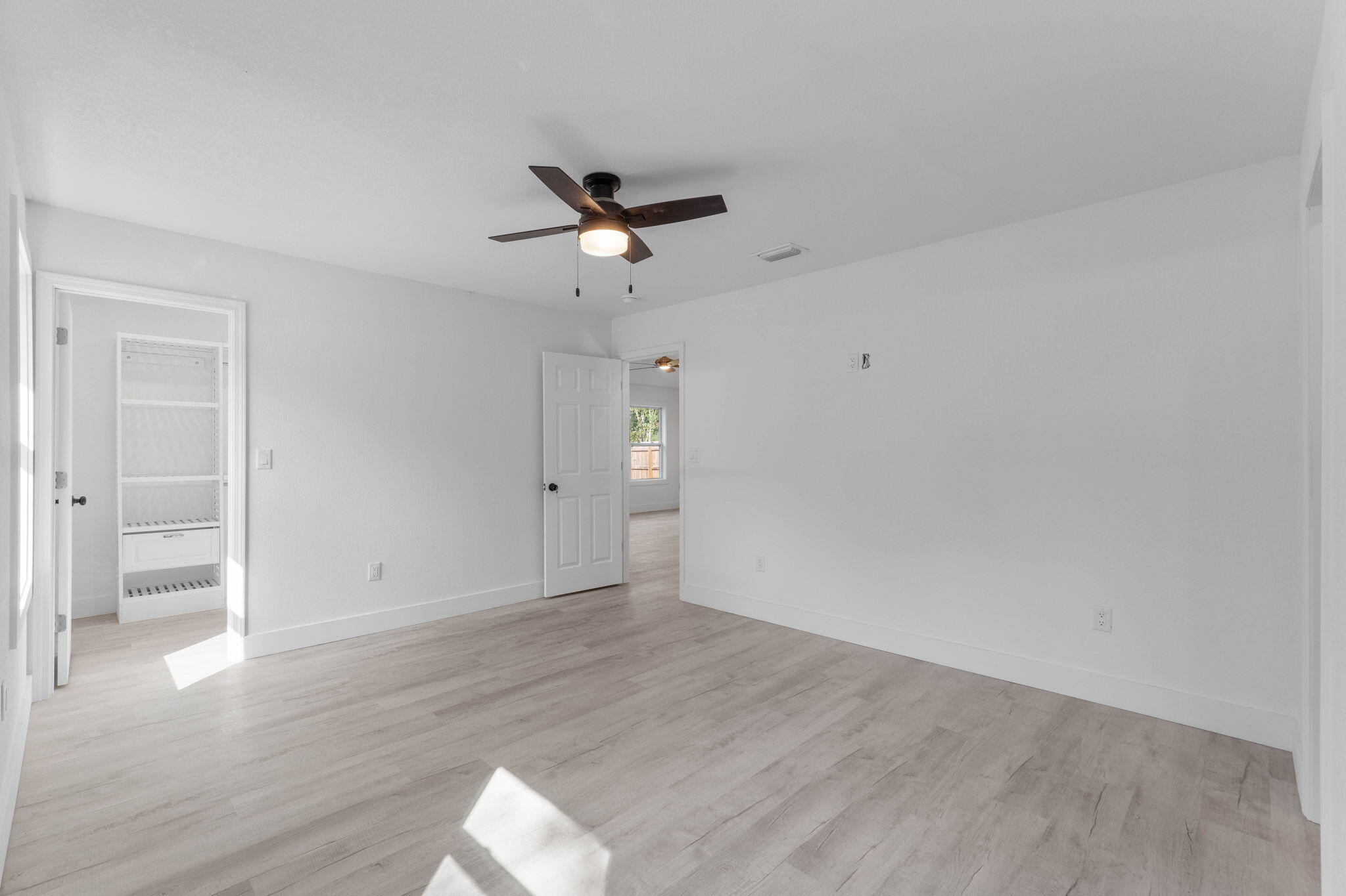 IMPERIAL LAKES 2 - Residential