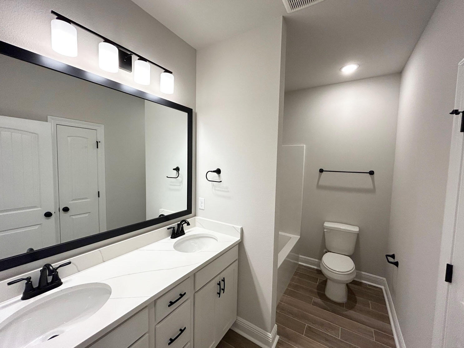 HAMMOCK BAY - STARBURST - Residential