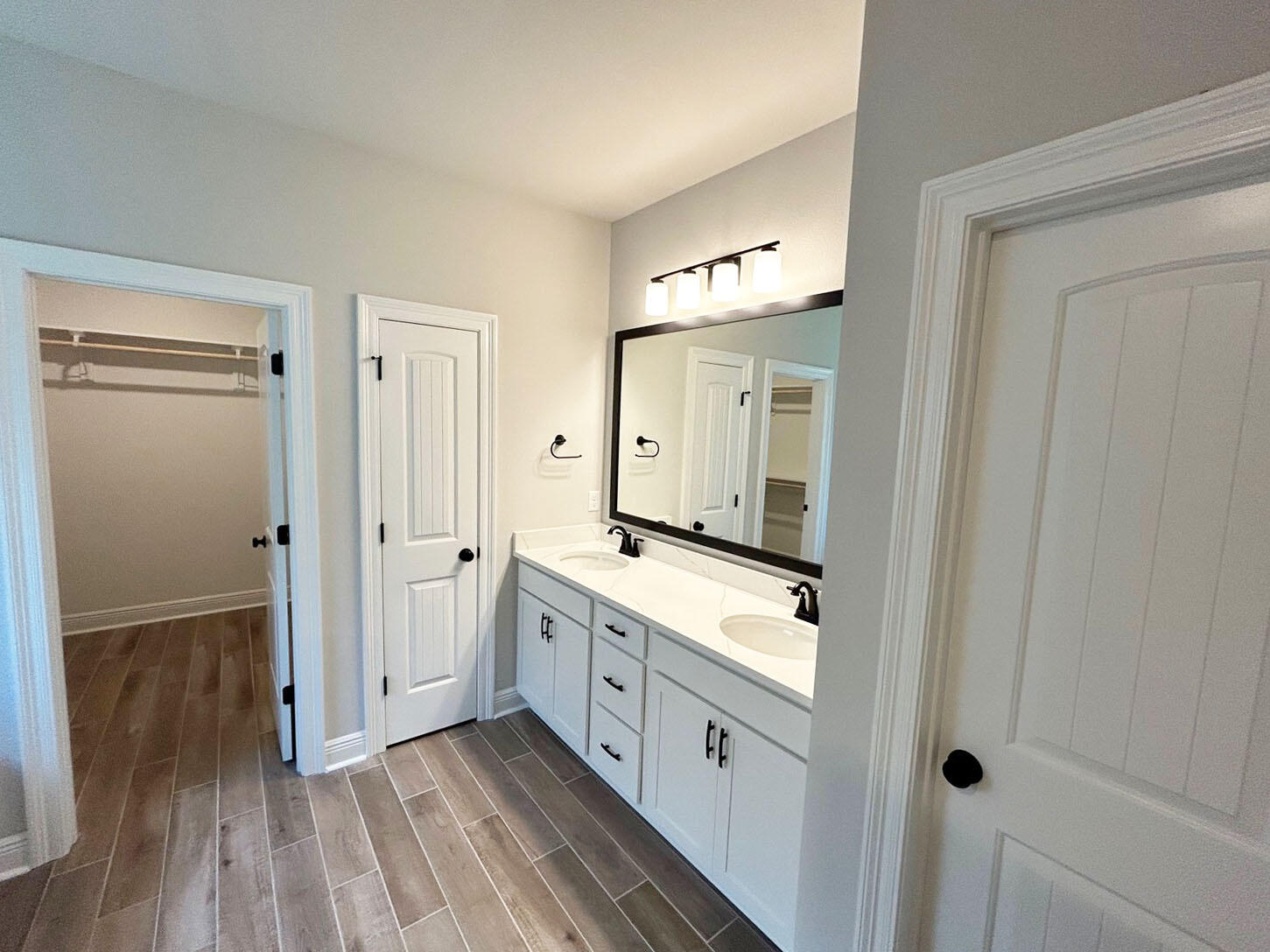 HAMMOCK BAY - STARBURST - Residential