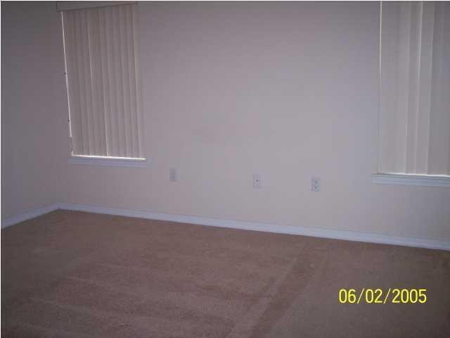 CREEKSIDE - Residential Lease